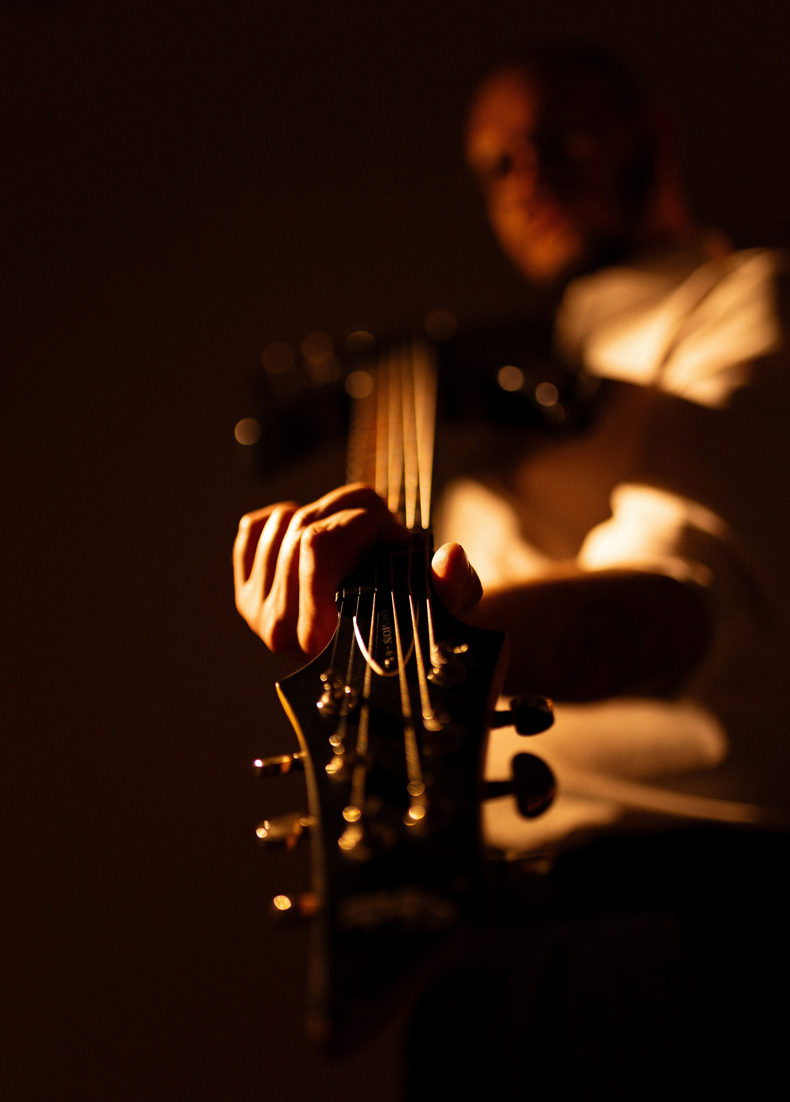 Гитарист. Александр Атлес Фотограф