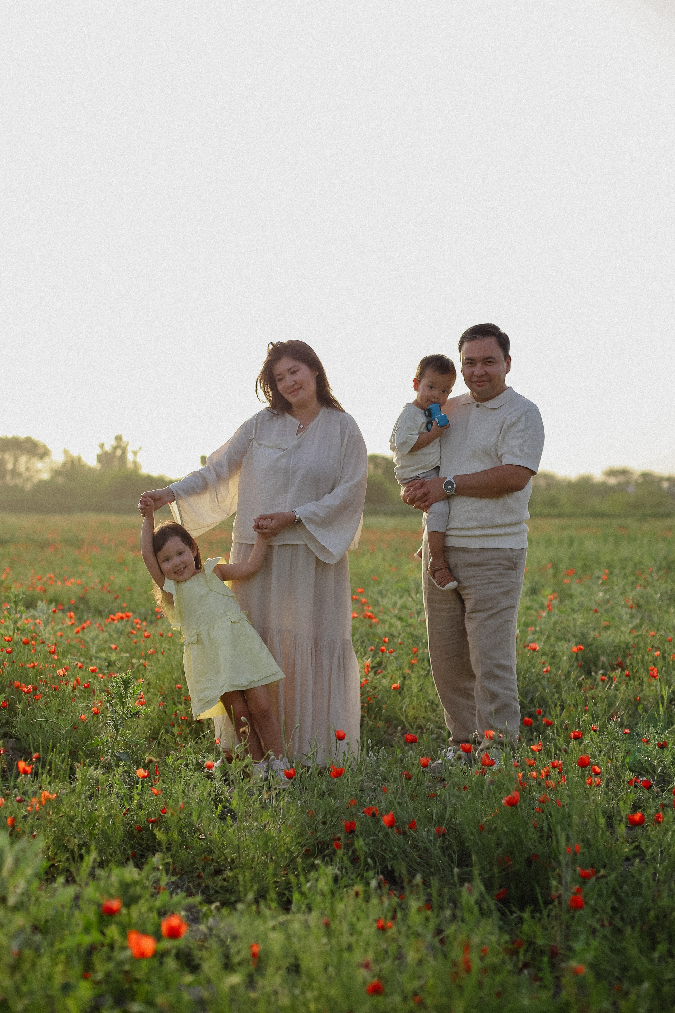 В маках. Фотограф в Алматы и Москве Даша Пушкина