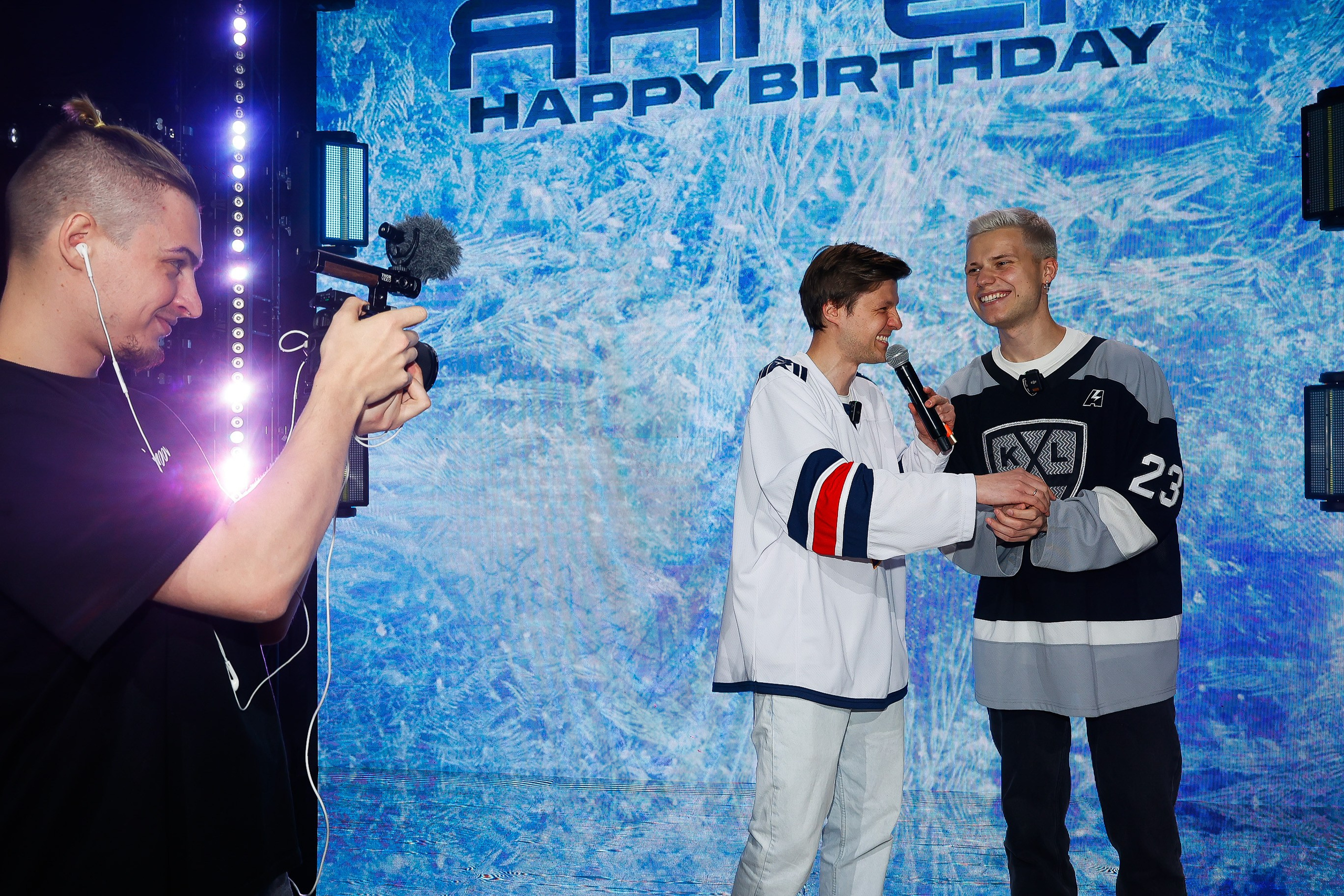 ЯНГЕР. Nikolskayasecular