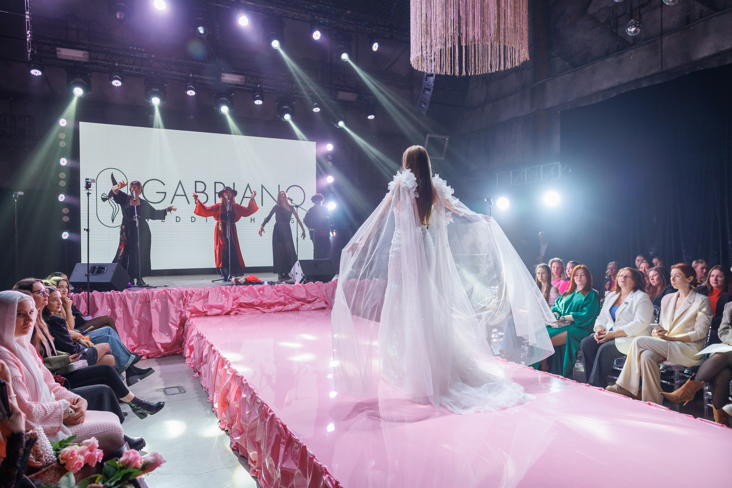 Показ Gabiano & Marry me. Свадебный и семейный фотограф Казань