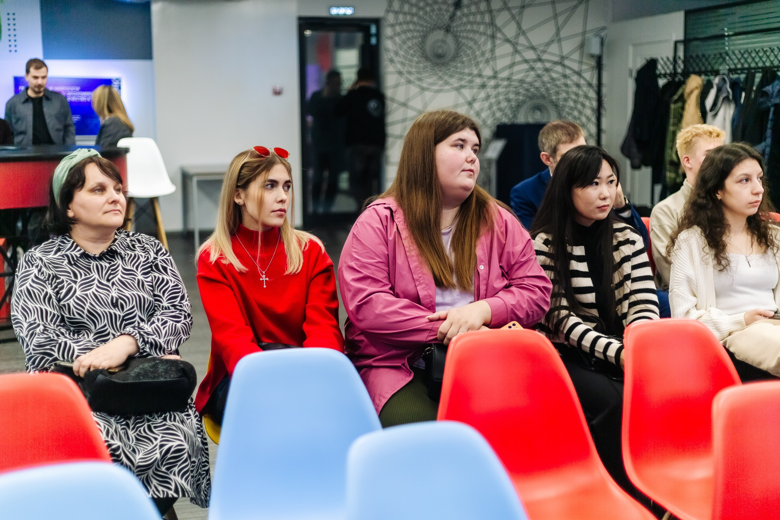 Неймарк. Лекторий. Репортажный и портретный фотограф в Нижнем Новгороде Максим Горшков