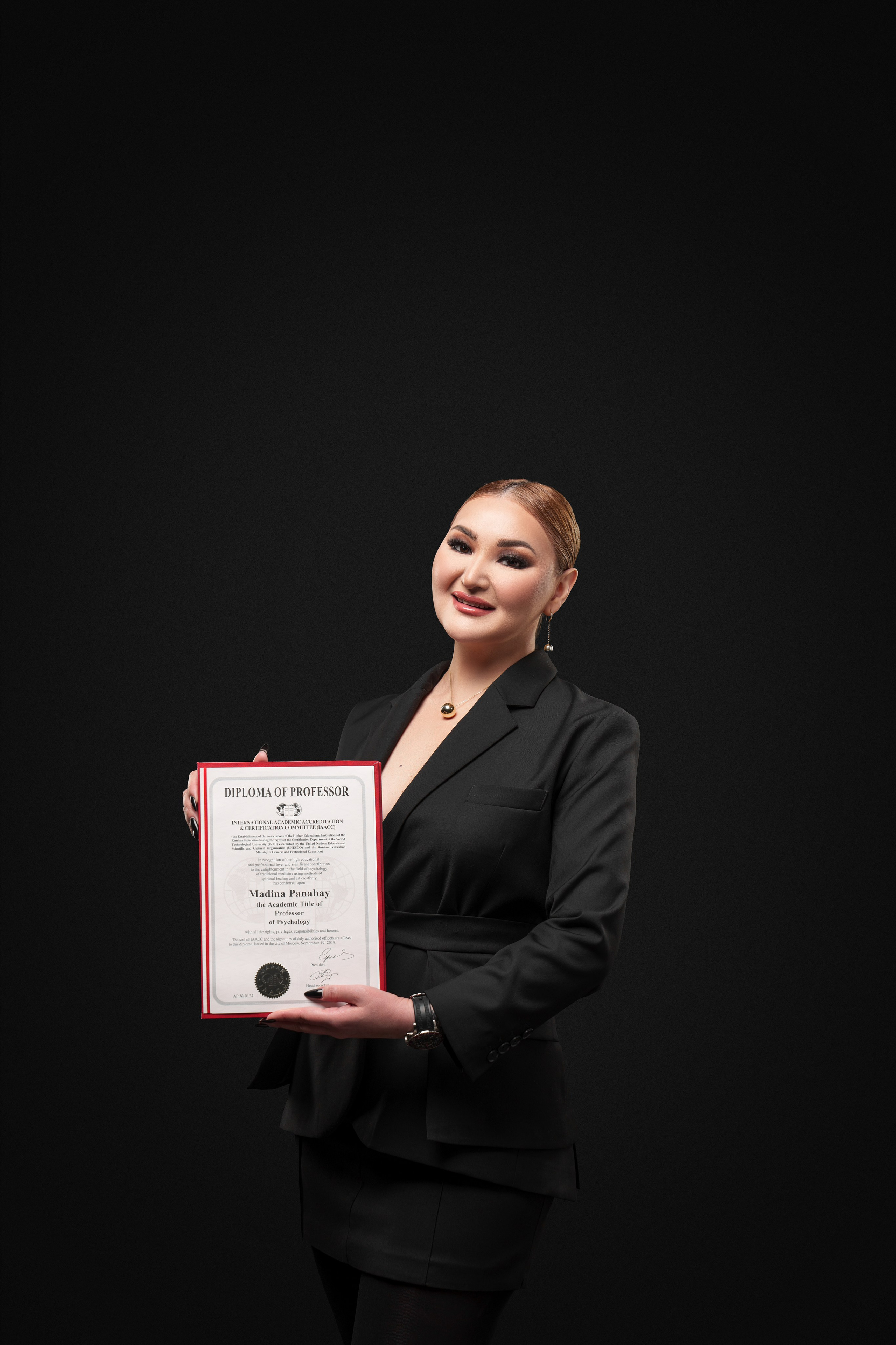 Мадина Панабай. Фотограф TAULAN_1