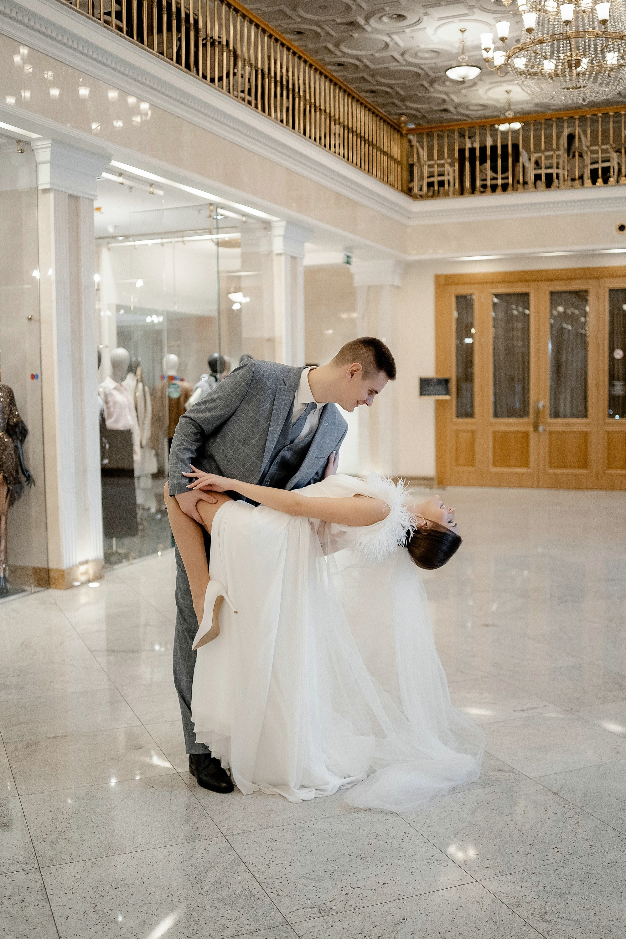 Свадебная фотосессия в Radisson Collection Hotel. Свадебный и семейный фотограф в Москве Светлана Зоткина