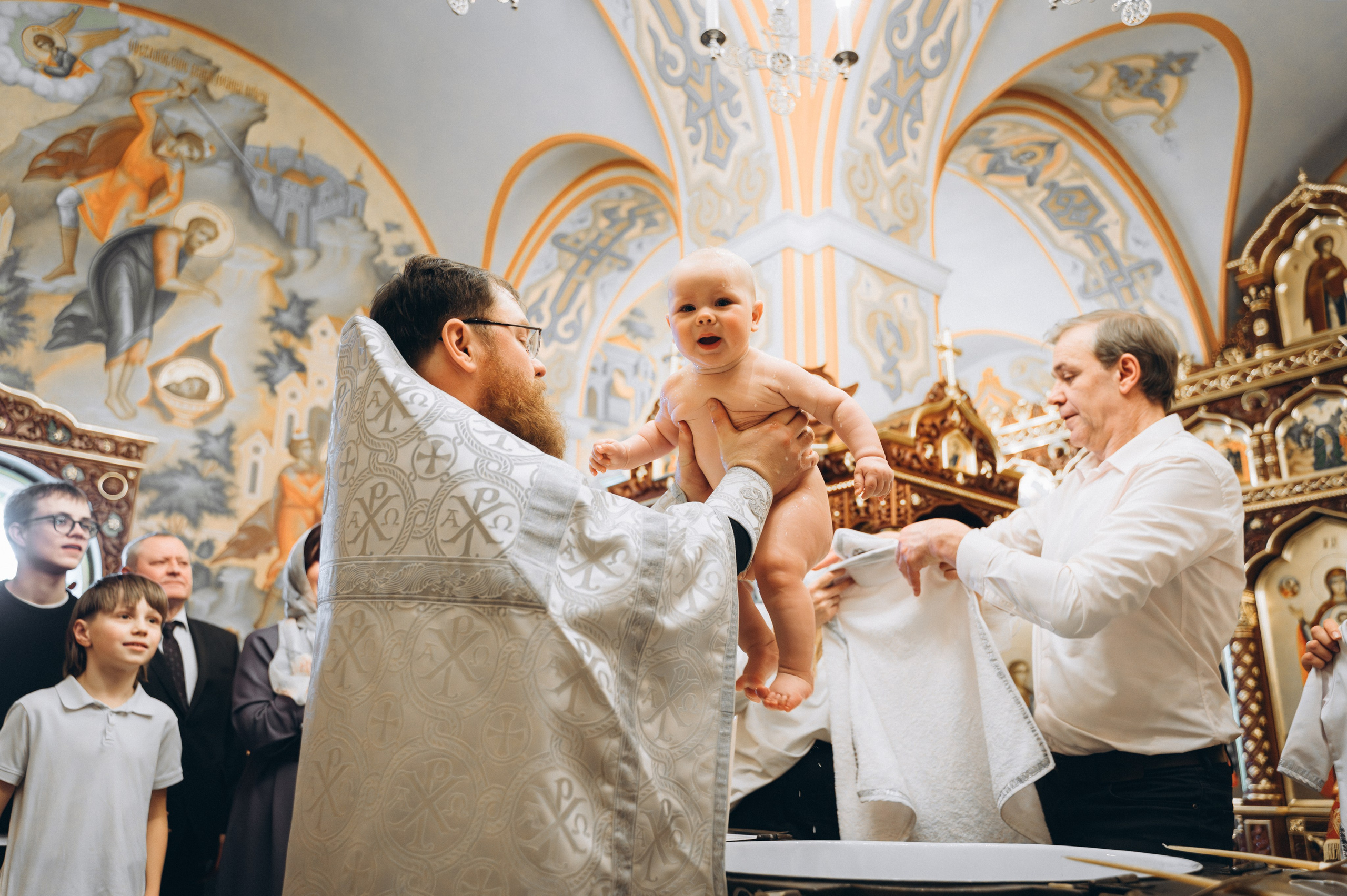 Крещение Фёдора (Храм Всех Святых) криптовый. Семейный фотограф в Минске Дарья Дреко