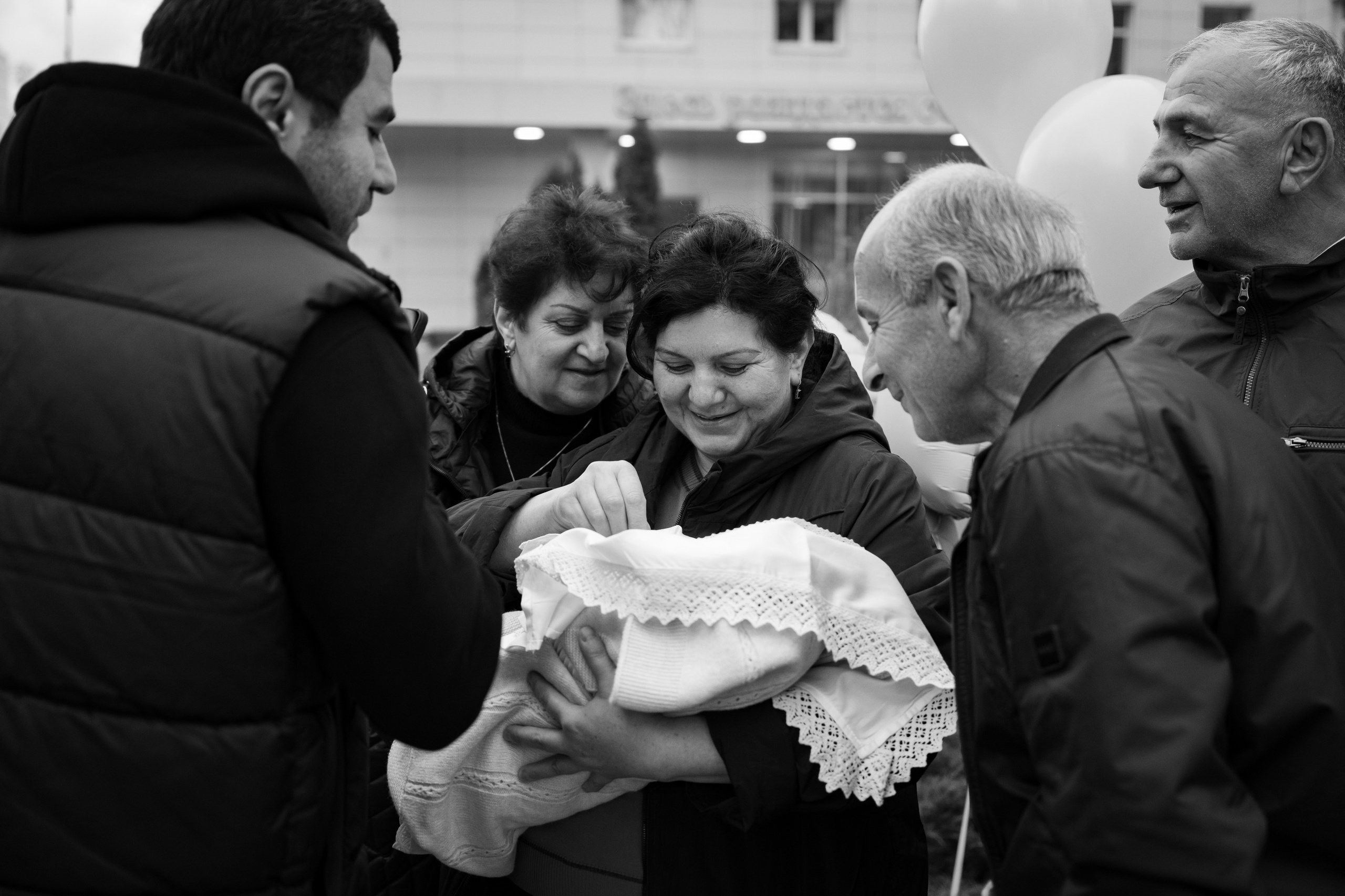 Выписка из роддома. Свадебный и семейный фотограф в Сочи Никита Пищов