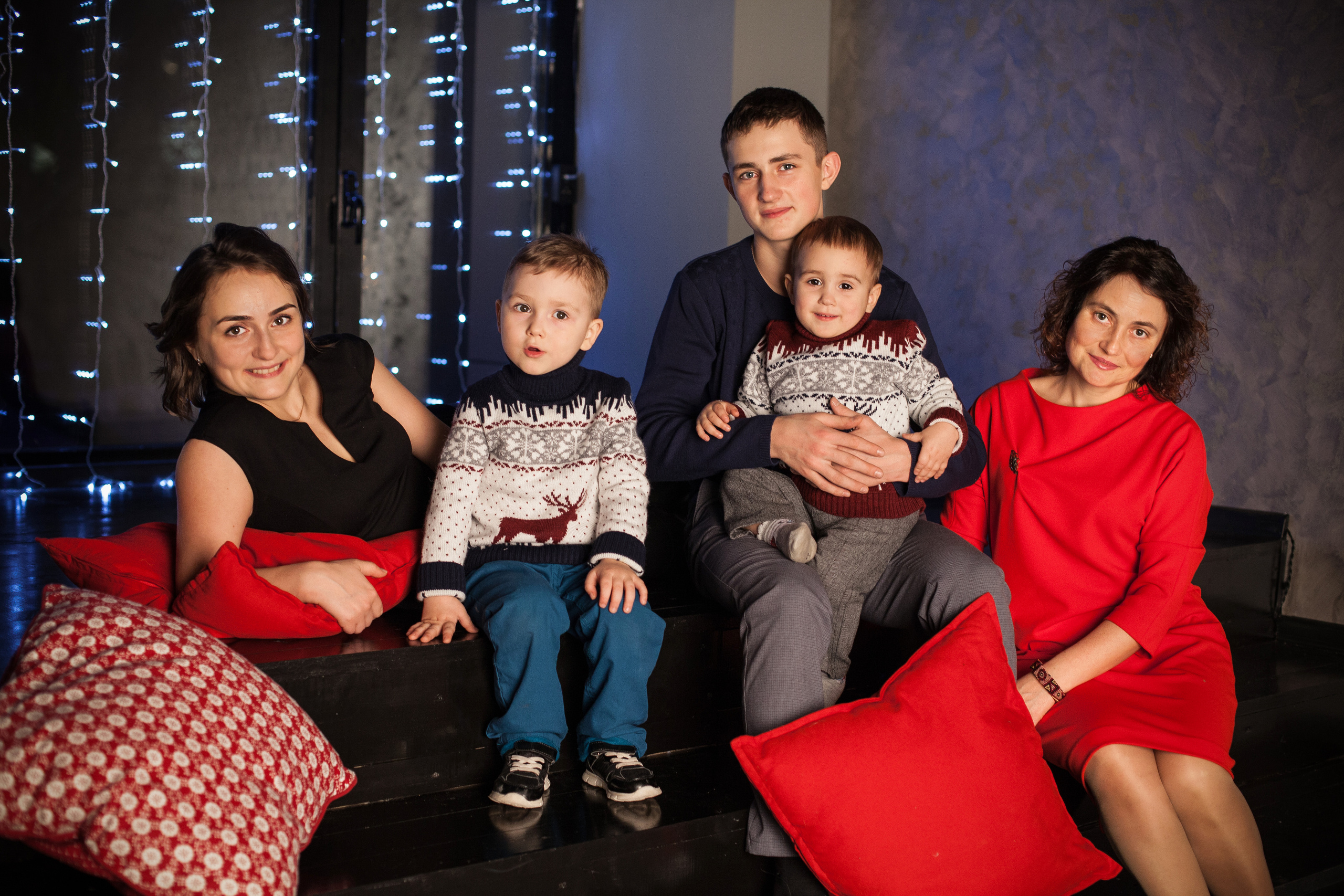 Семейная фотосессия в студии. Семейный, школьный фотограф в Нижнем Новгороде Елена Сентюрева