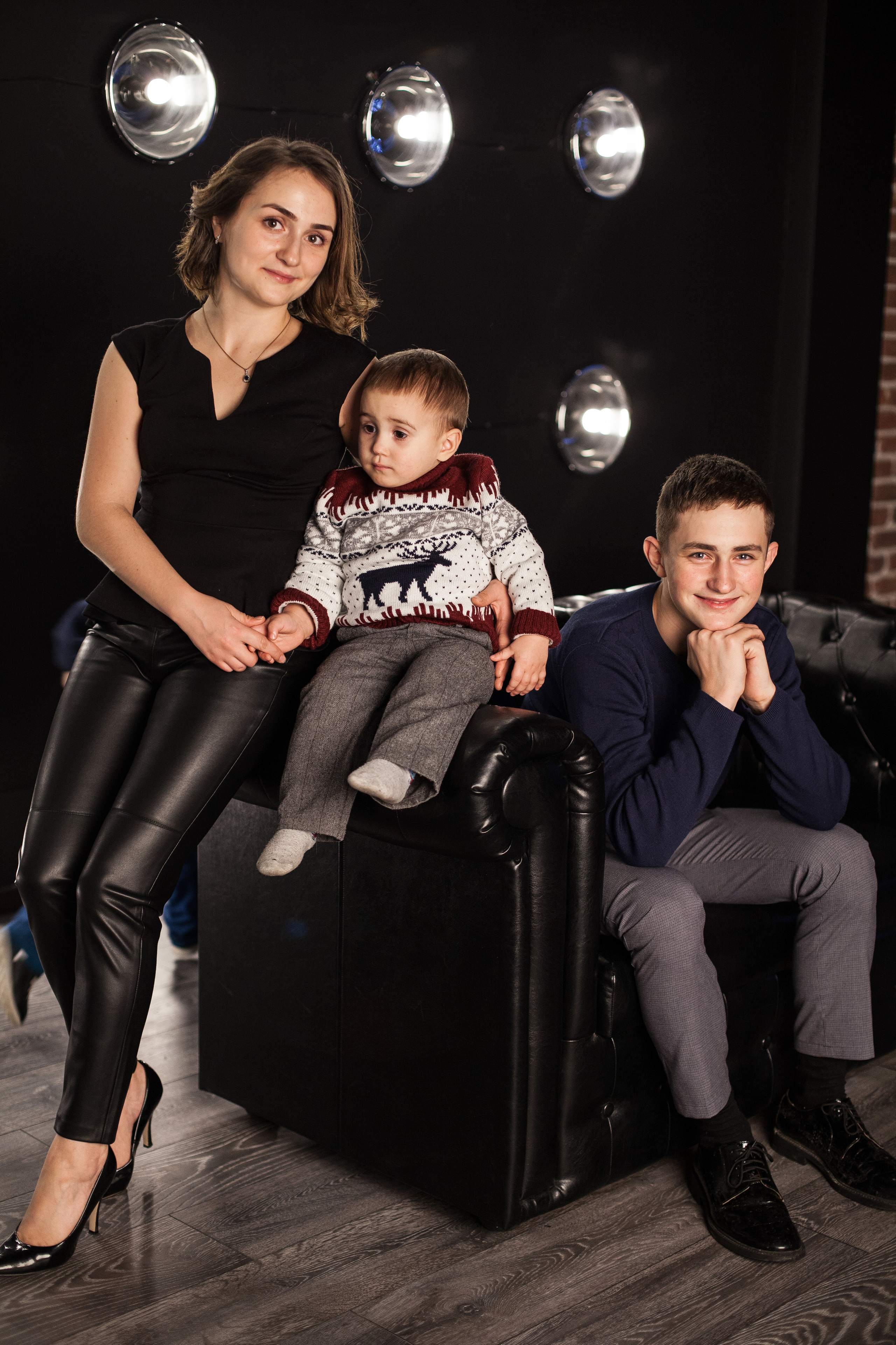 Семейная фотосессия в студии. Семейный, школьный фотограф в Нижнем Новгороде Елена Сентюрева