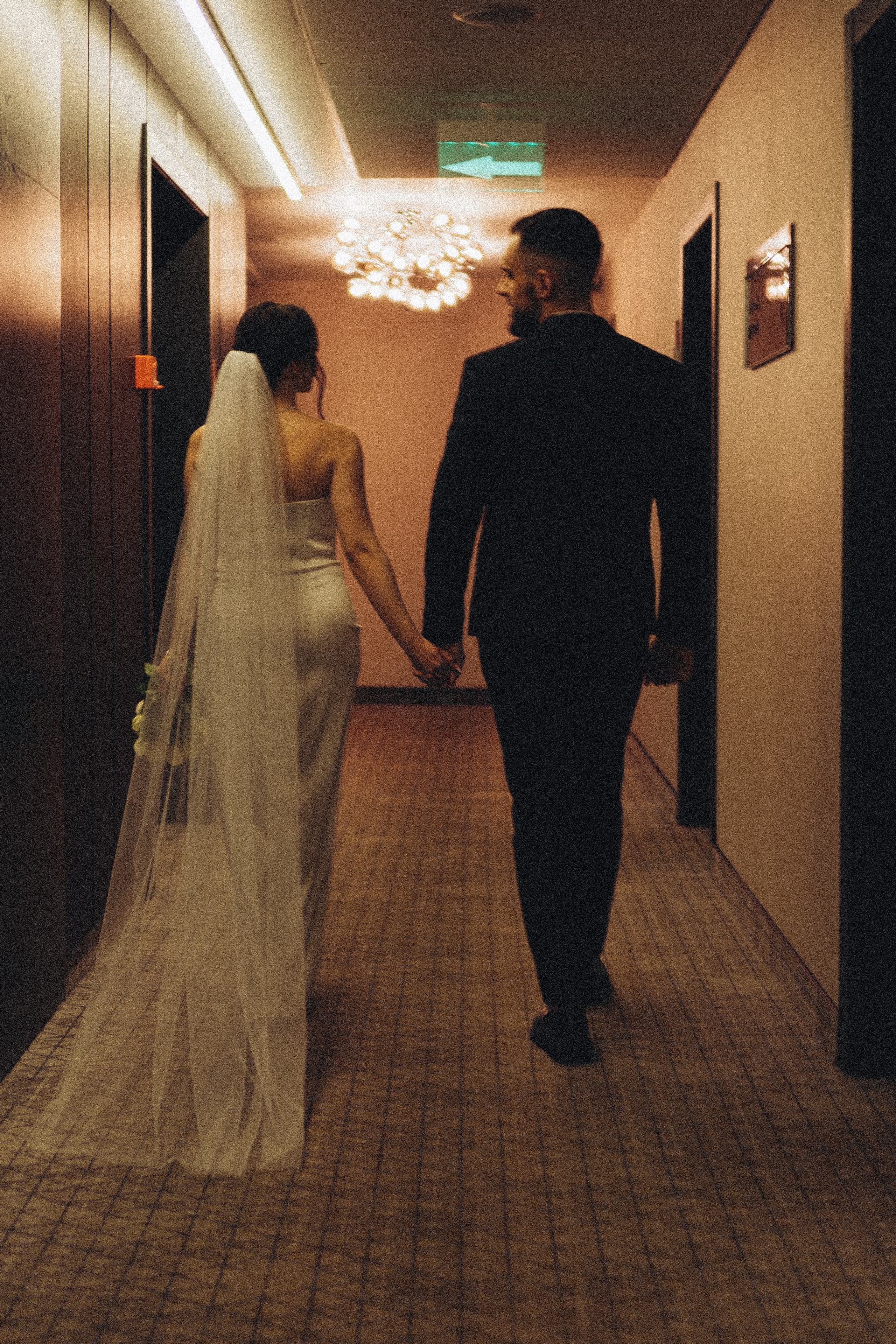 СВАДЕБНАЯ СЬЕМКА СБОРОВ ЖЕНИХА И НЕВЕСТЫ В ОТЕЛЕ И ТАКЖЕ ФОТОСЕССИИЯ В ОТЕЛЕЕ МЕГАПОЛИС БРЯНСК. Профессиональный фотограф, Санкт-Петербург — Виктория Богомолова