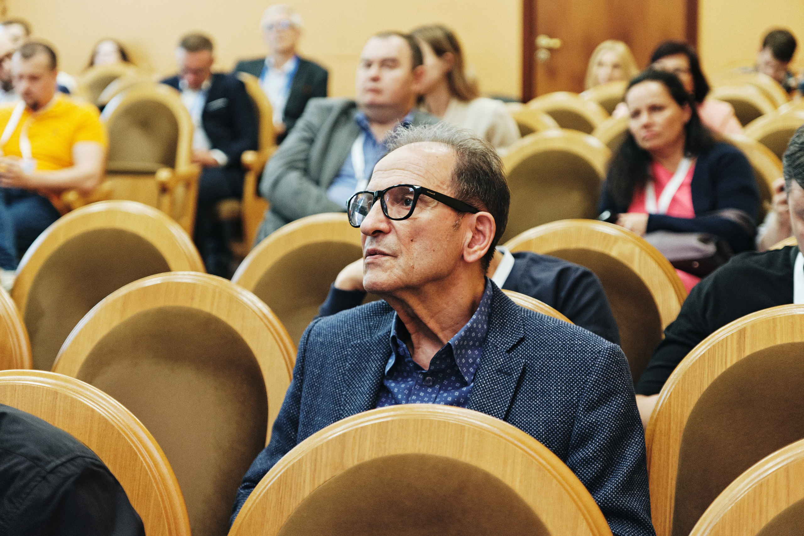 Репортажная фотосъемка Невского урологического форума в Санкт-Петербурге. Семейные и свадебные фотосессии в СПб, в студии, на улице, на природе