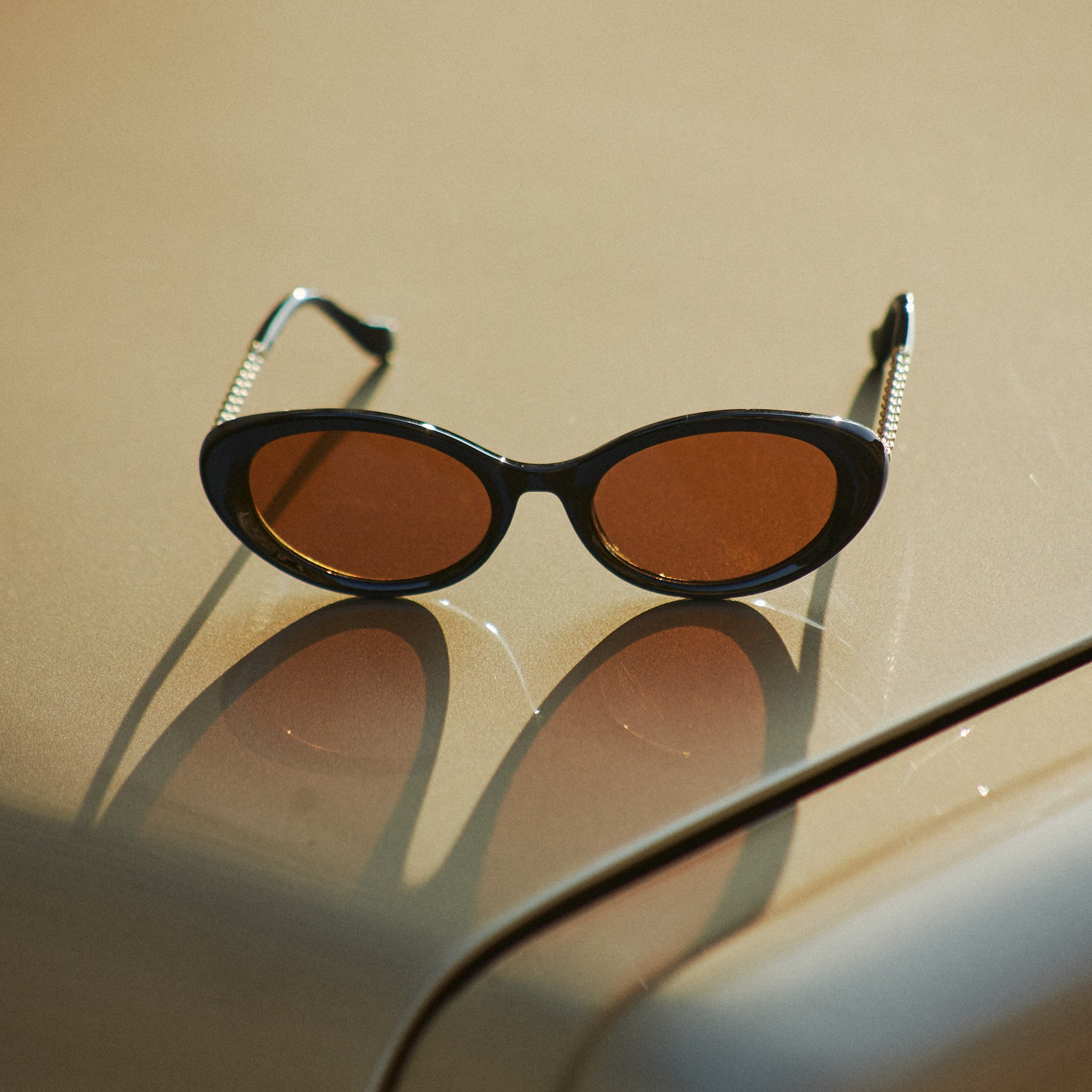 Glasses. TAMARA BAZHMINA