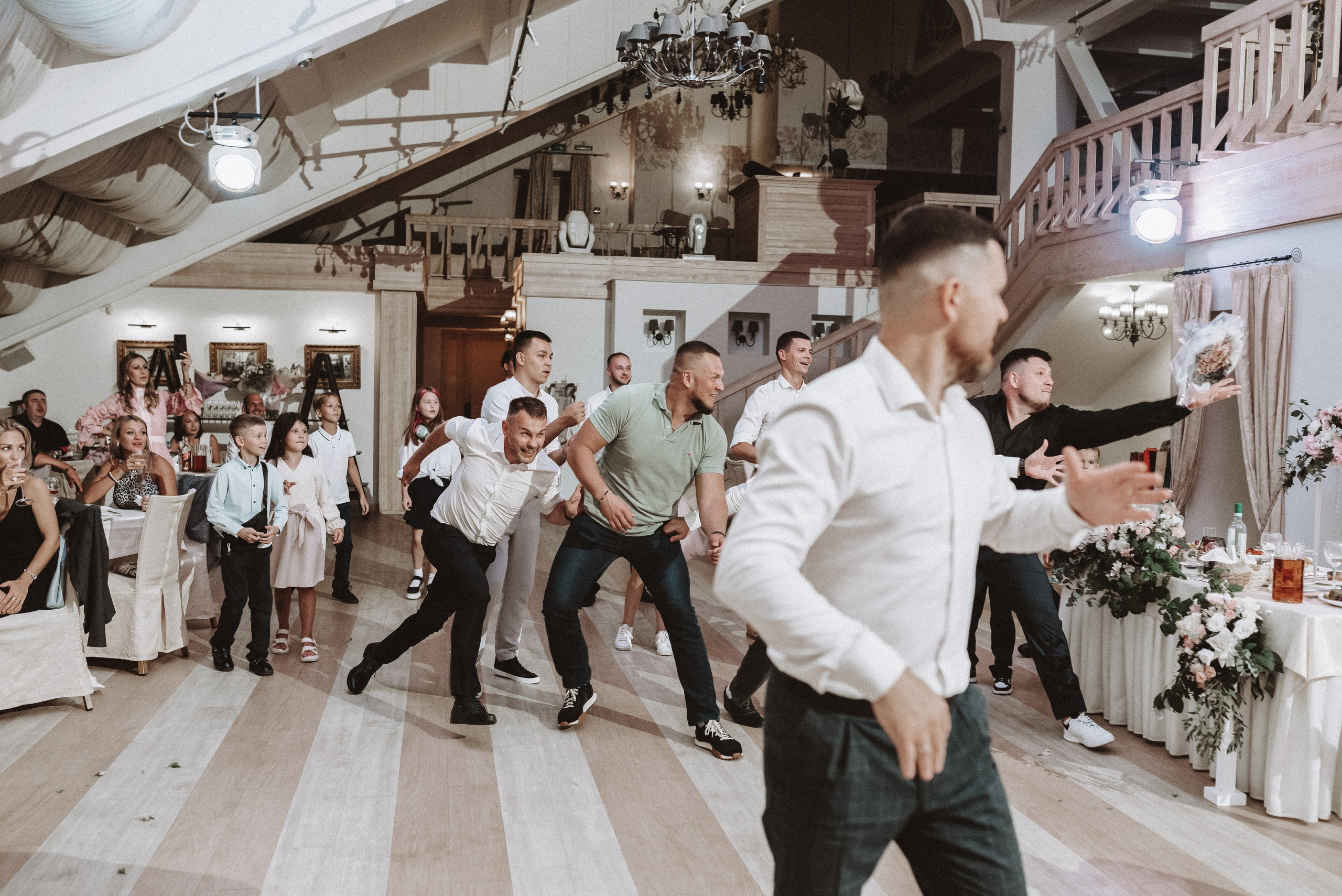 Свадебный фотограф в Рамоде, Новосибирск | Яна Иванова. Семейный и свадебный фотограф в Новосибирске Иванова Яна