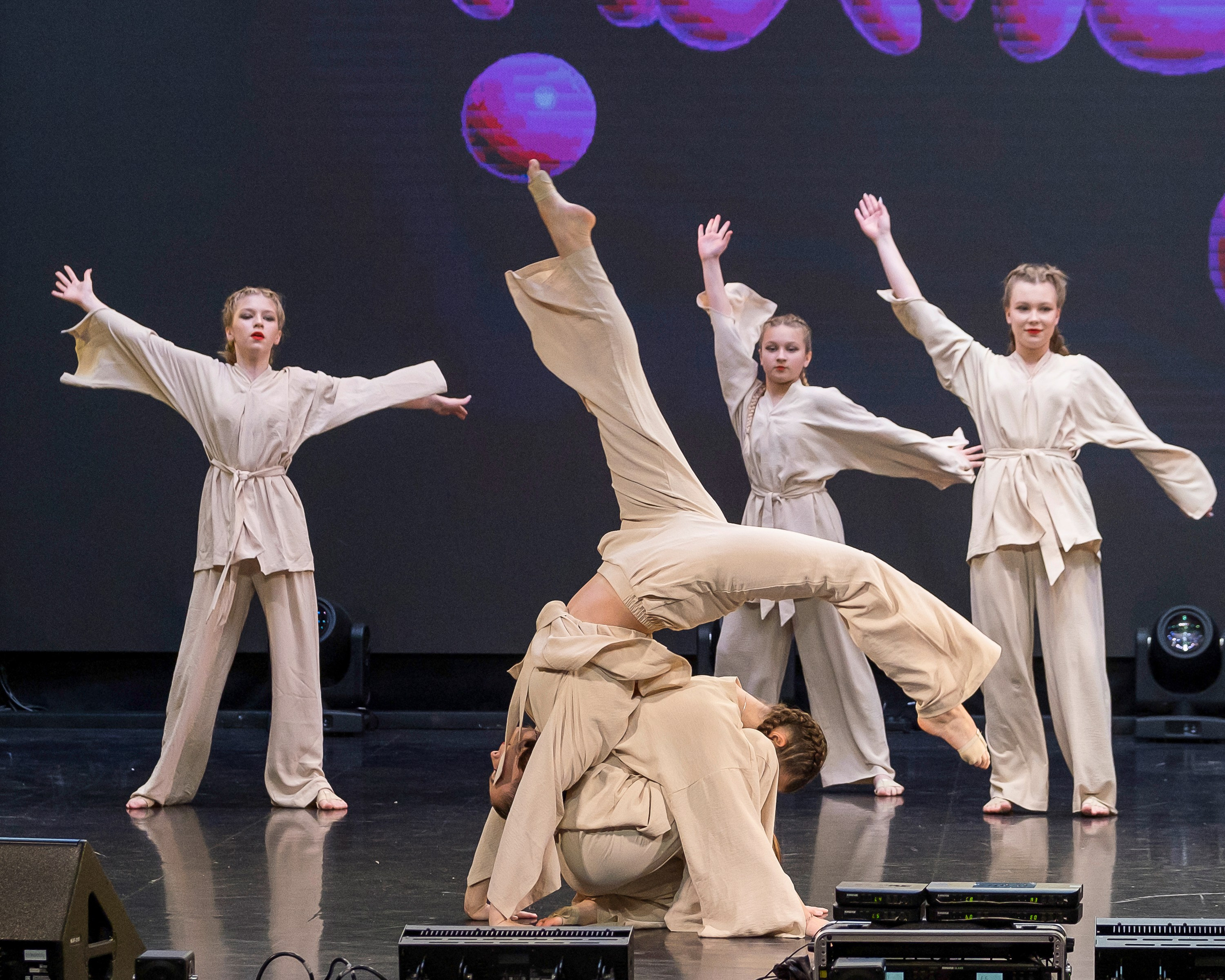 Живи танцуя 17 мая. Репортажный фотограф в Казани Павел Серпокрылов