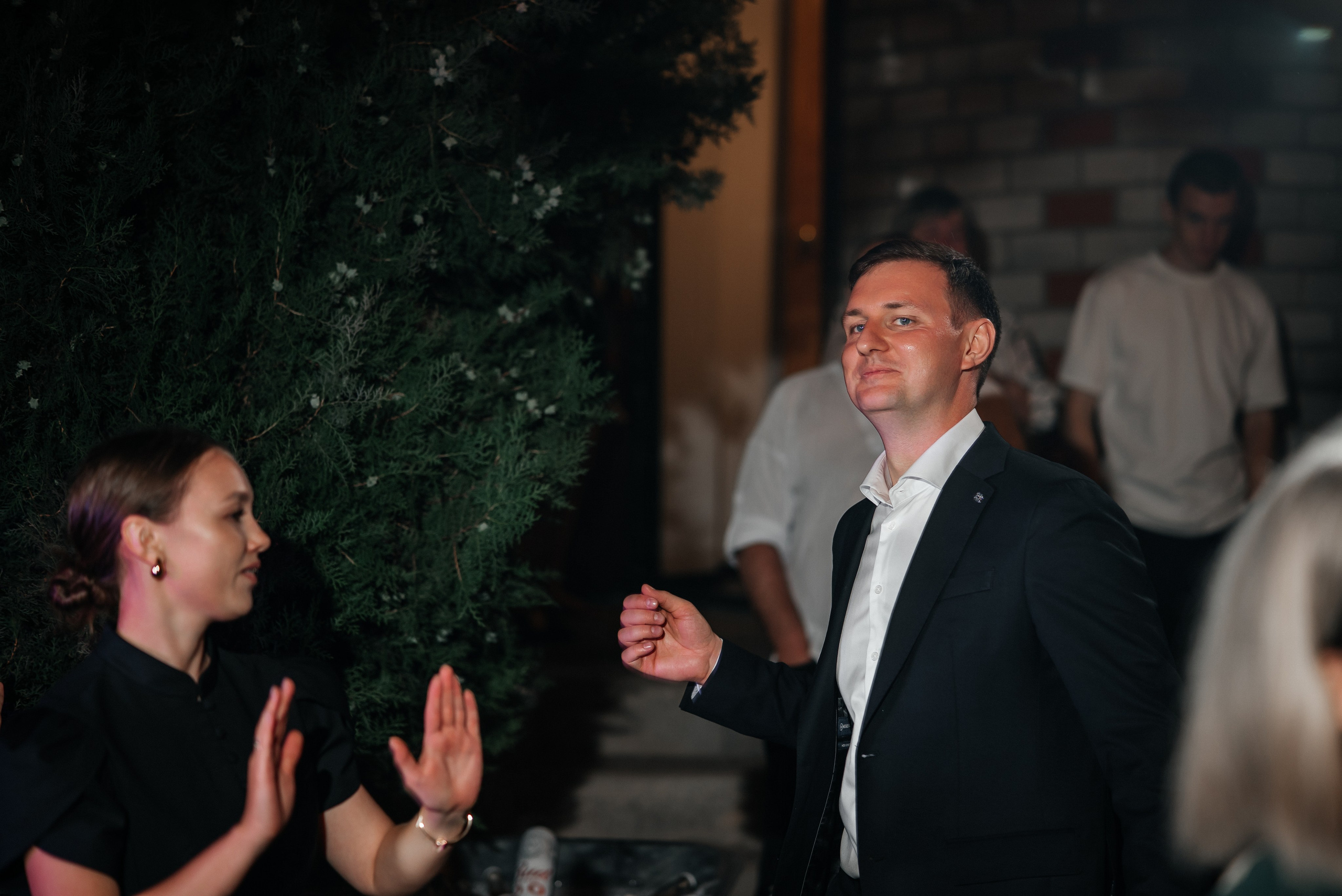 «Свадьба Даши и Артема». Школьный фотограф в Валуйках. Фотосессии для выпускников и изготовление выпускных альбомов в городе Валуйки и в Белгородской области