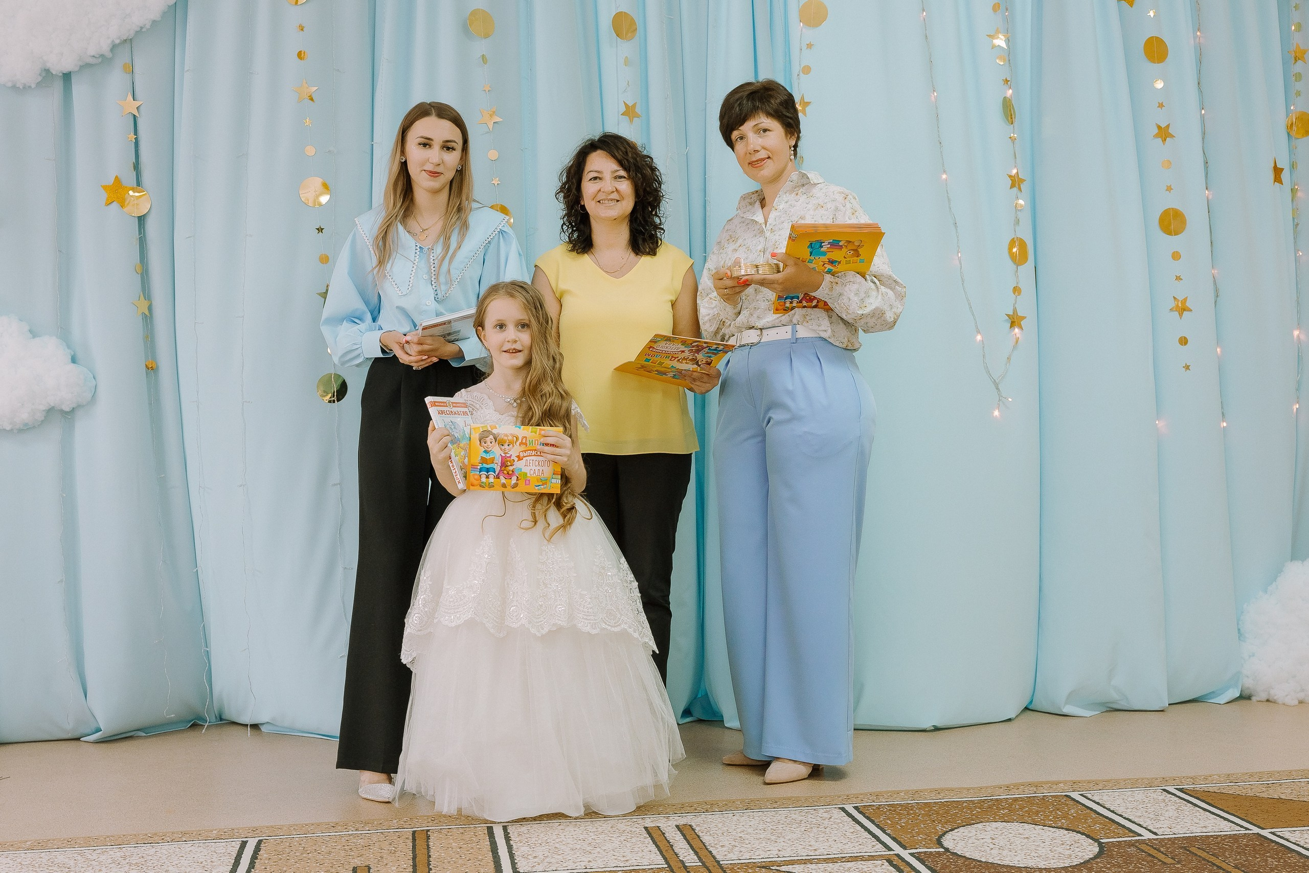 Выпускной в ДС -29. Выпускные альбомы Натальи Бутко: Новороссийск, Анапа, Геленджик