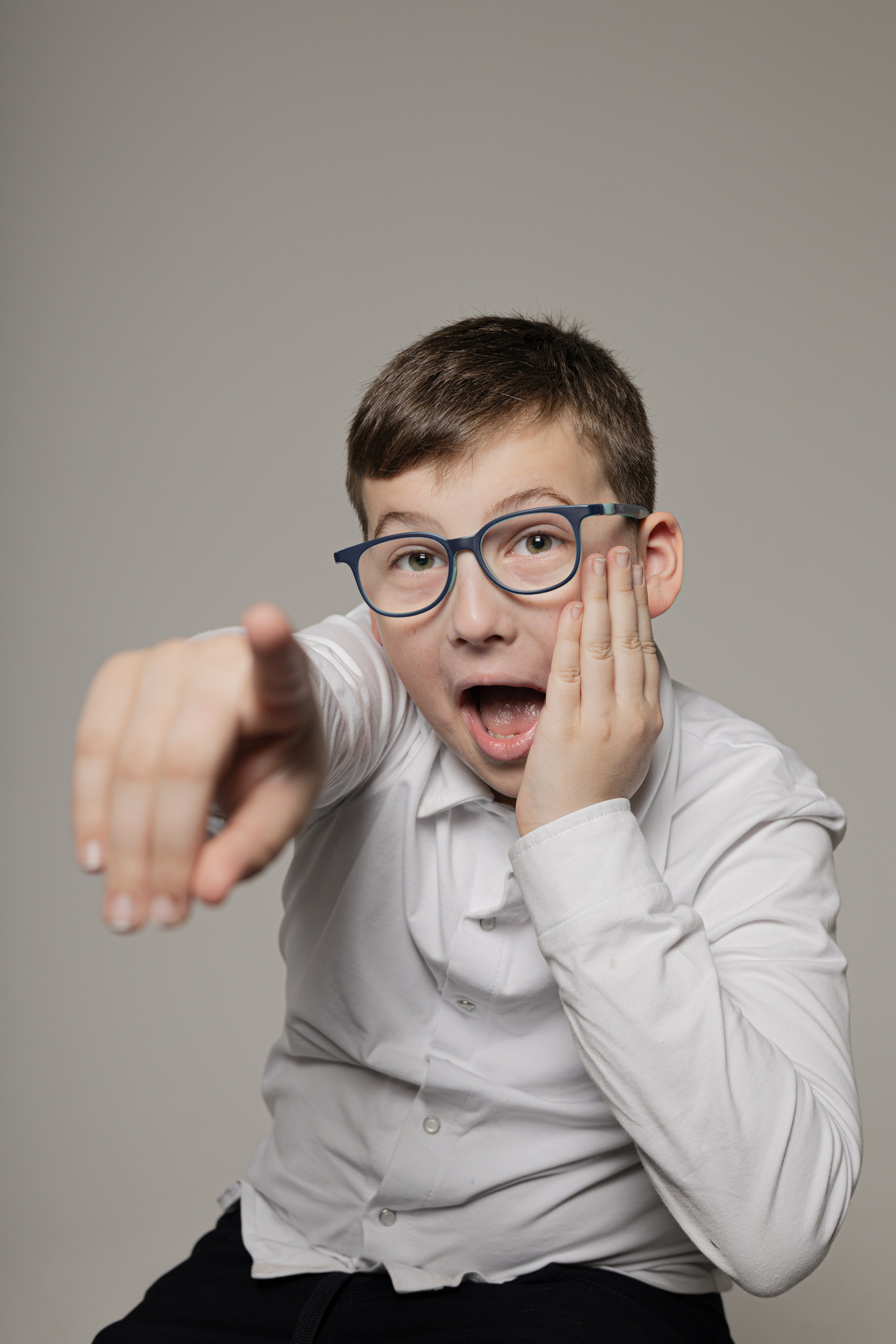 Наталья с семьей. Фотограф Julia Milton | Портреты, съемки для маркетплейсов, лавстори, съёмка беременности в Санкт-Петербурге. Обучение фотографии в Спб очно