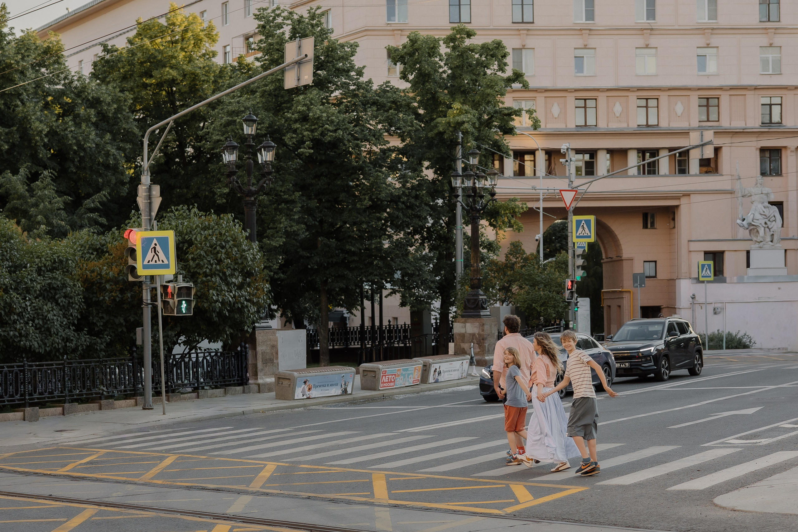 А я иду, шагаю по Москве. Семейный фотограф Москва детский фотограф Одинцово фотосессия беременности Рогачева Екатерина