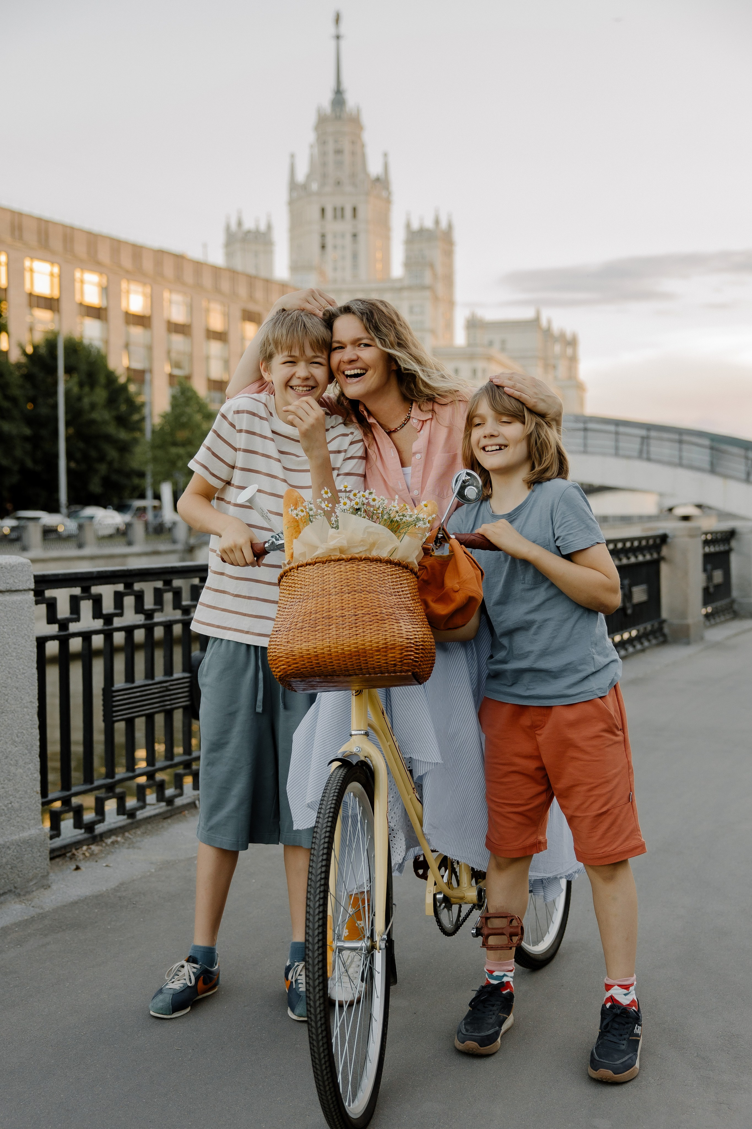 А я иду, шагаю по Москве. Семейный фотограф Москва детский фотограф Одинцово фотосессия беременности Рогачева Екатерина