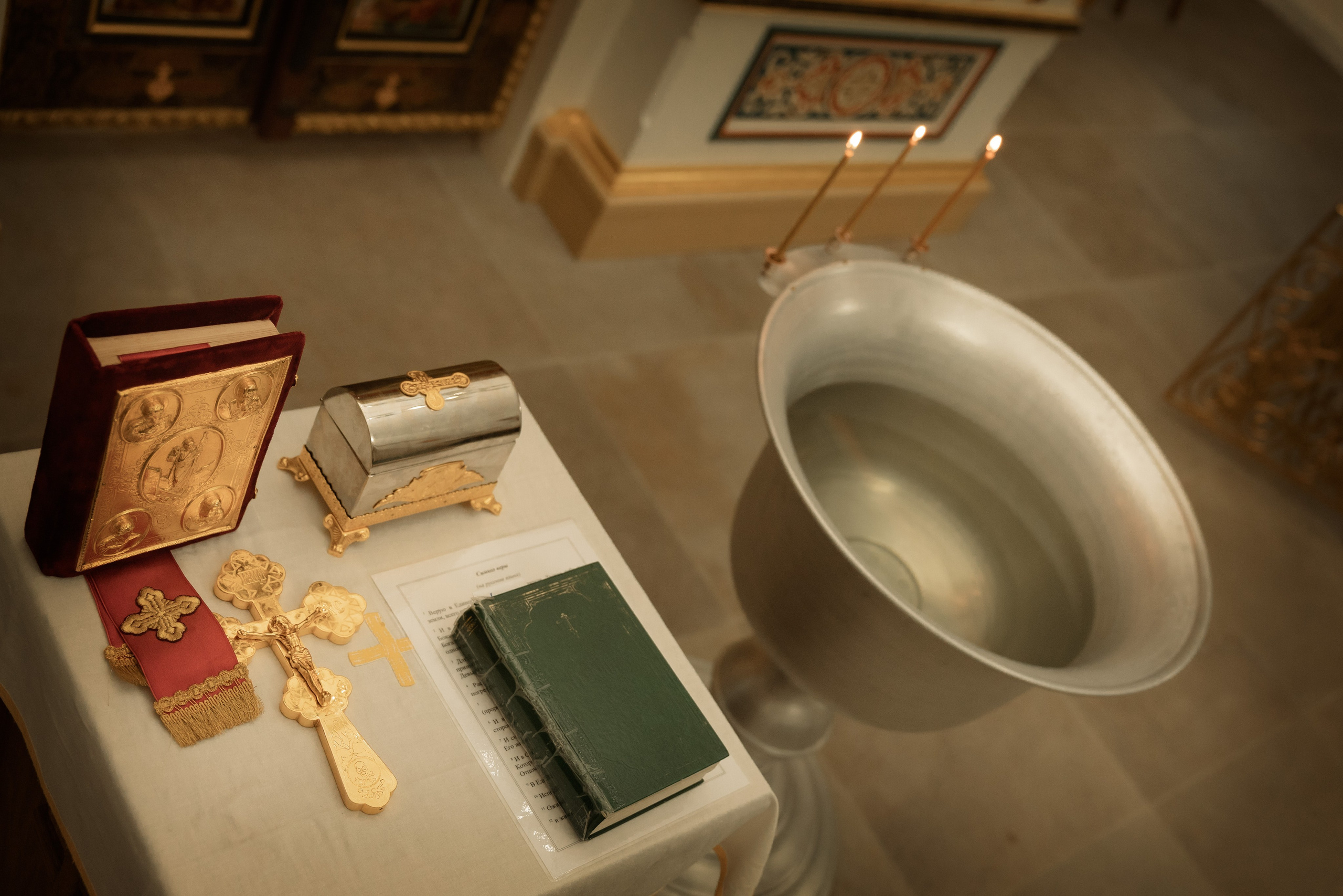 Крещение Машеньки в Новодевичьем монастыре. Семейный фотограф Москва детский фотограф Одинцово фотосессия беременности Рогачева Екатерина