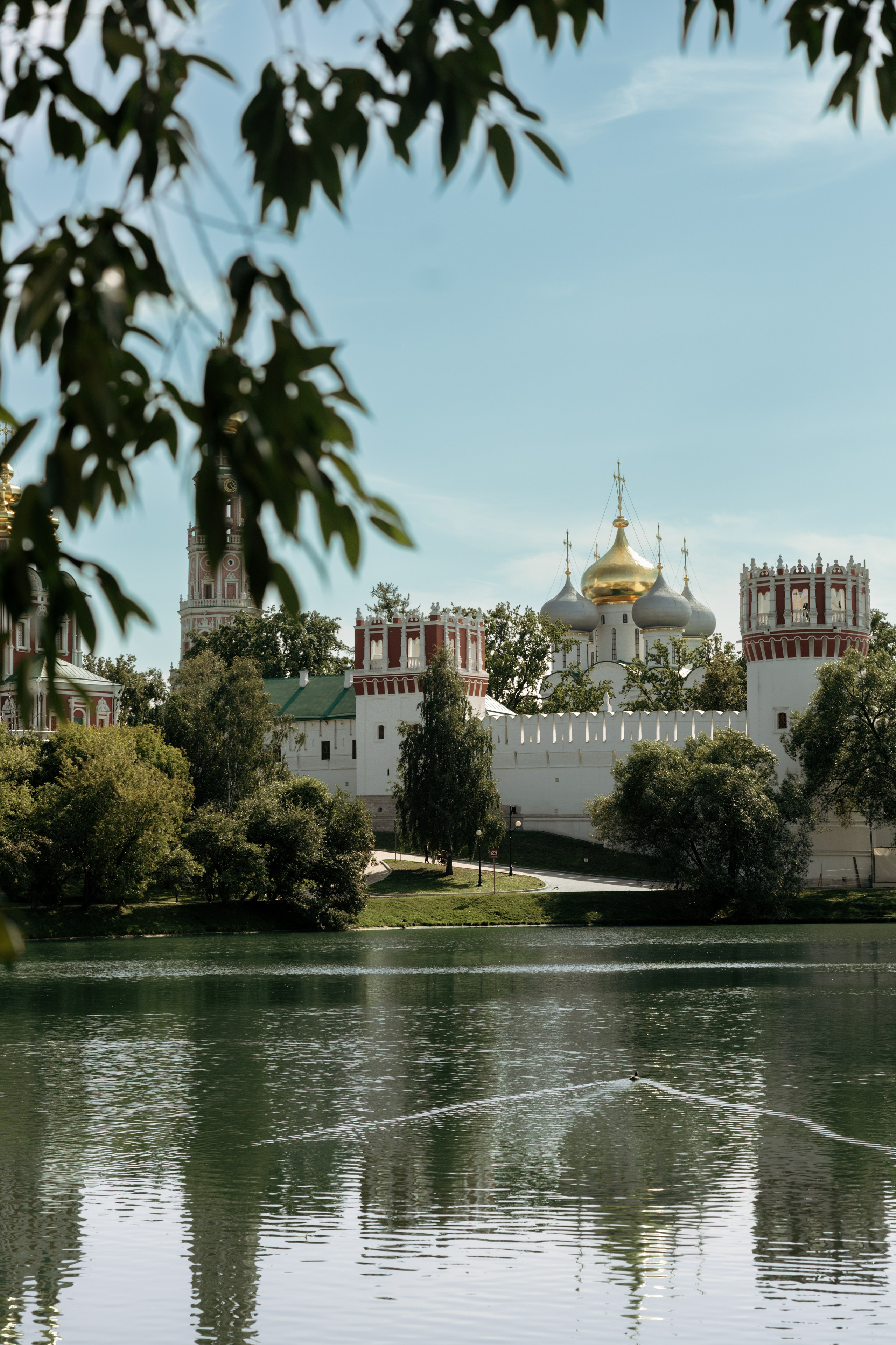 Крещение Машеньки в Новодевичьем монастыре. Семейный фотограф Москва детский фотограф Одинцово фотосессия беременности Рогачева Екатерина
