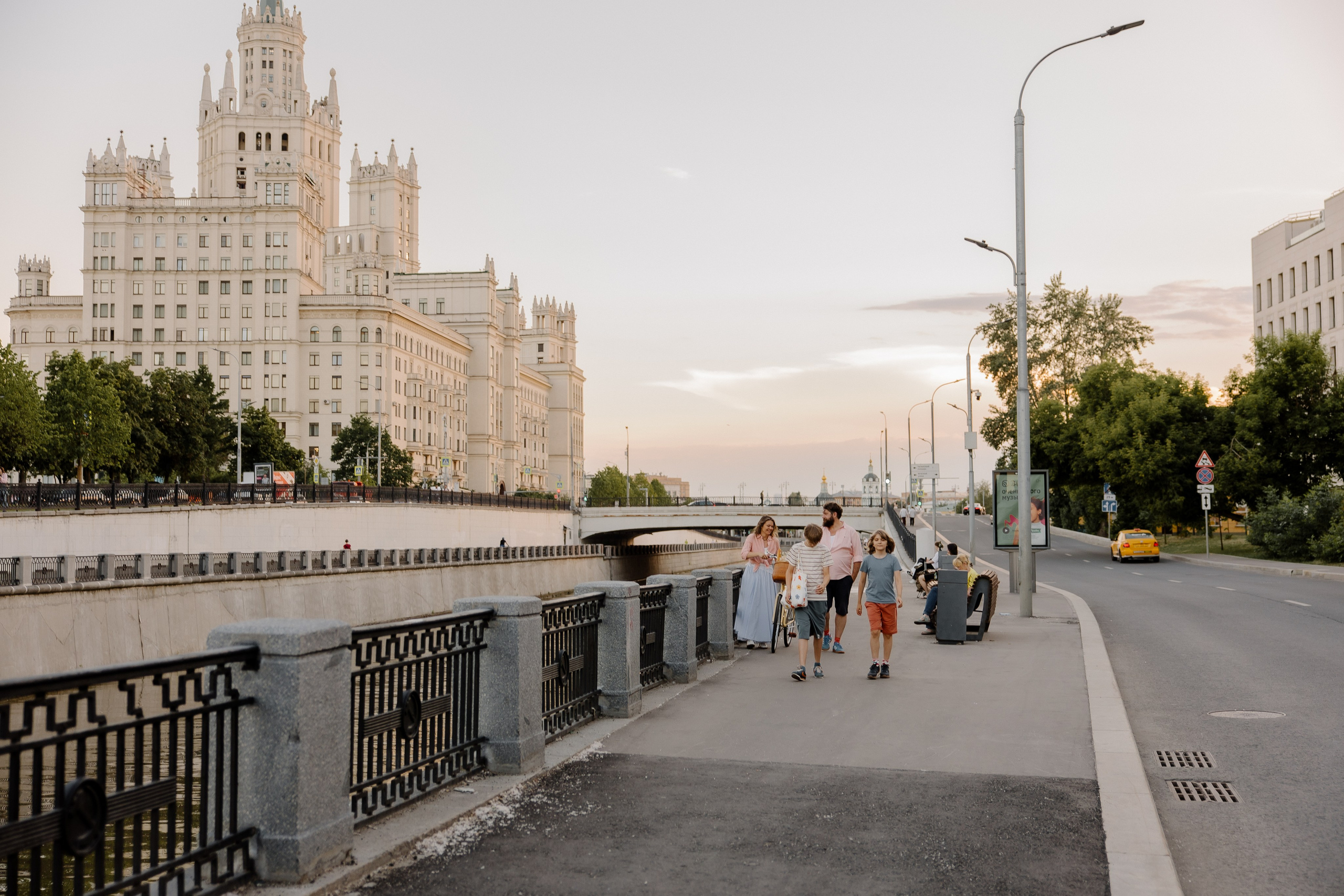 А я иду, шагаю по Москве. Семейный фотограф Москва детский фотограф Одинцово фотосессия беременности Рогачева Екатерина