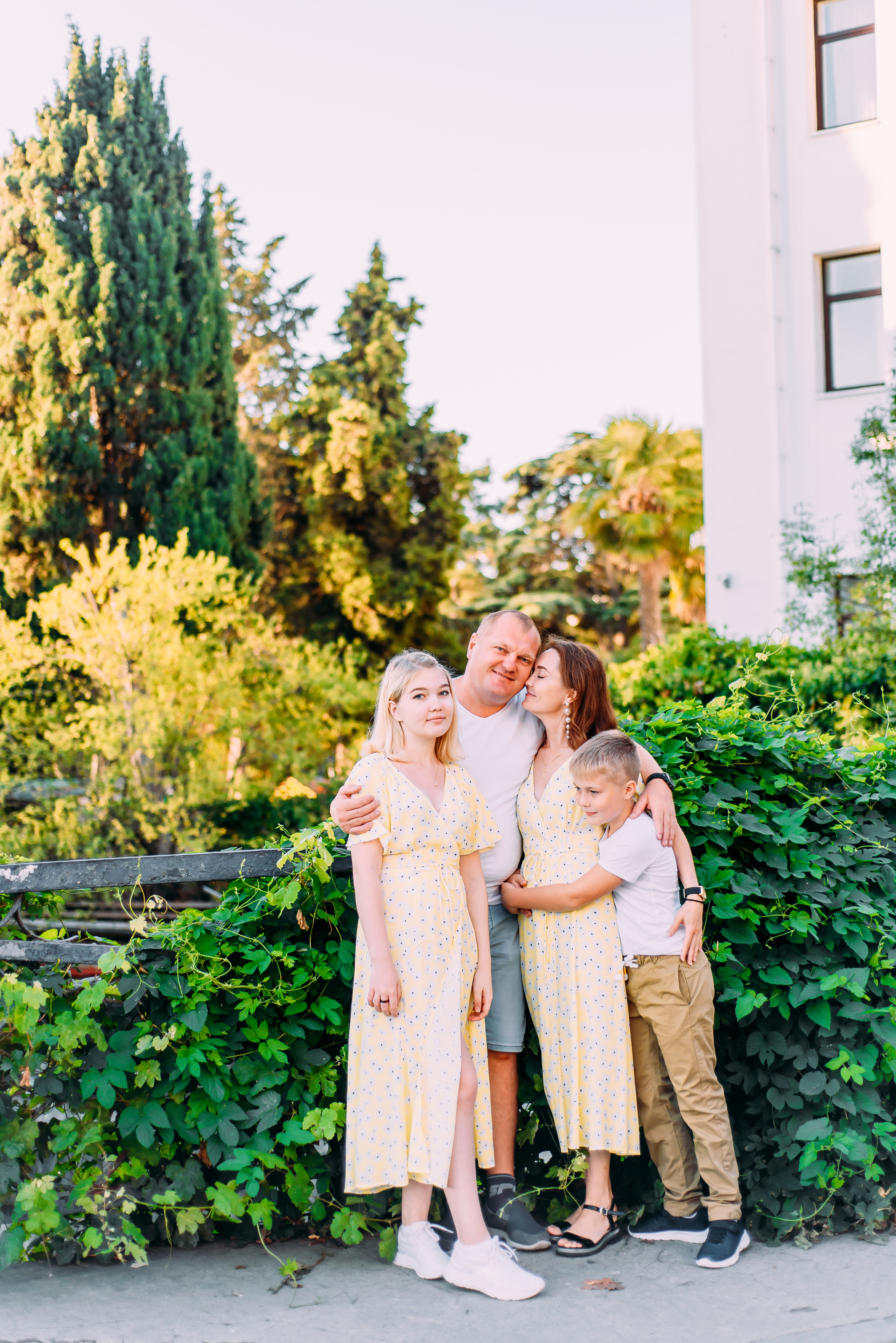 Татьяна с семьей. Детский и семейный фотограф Эльмира Веселова