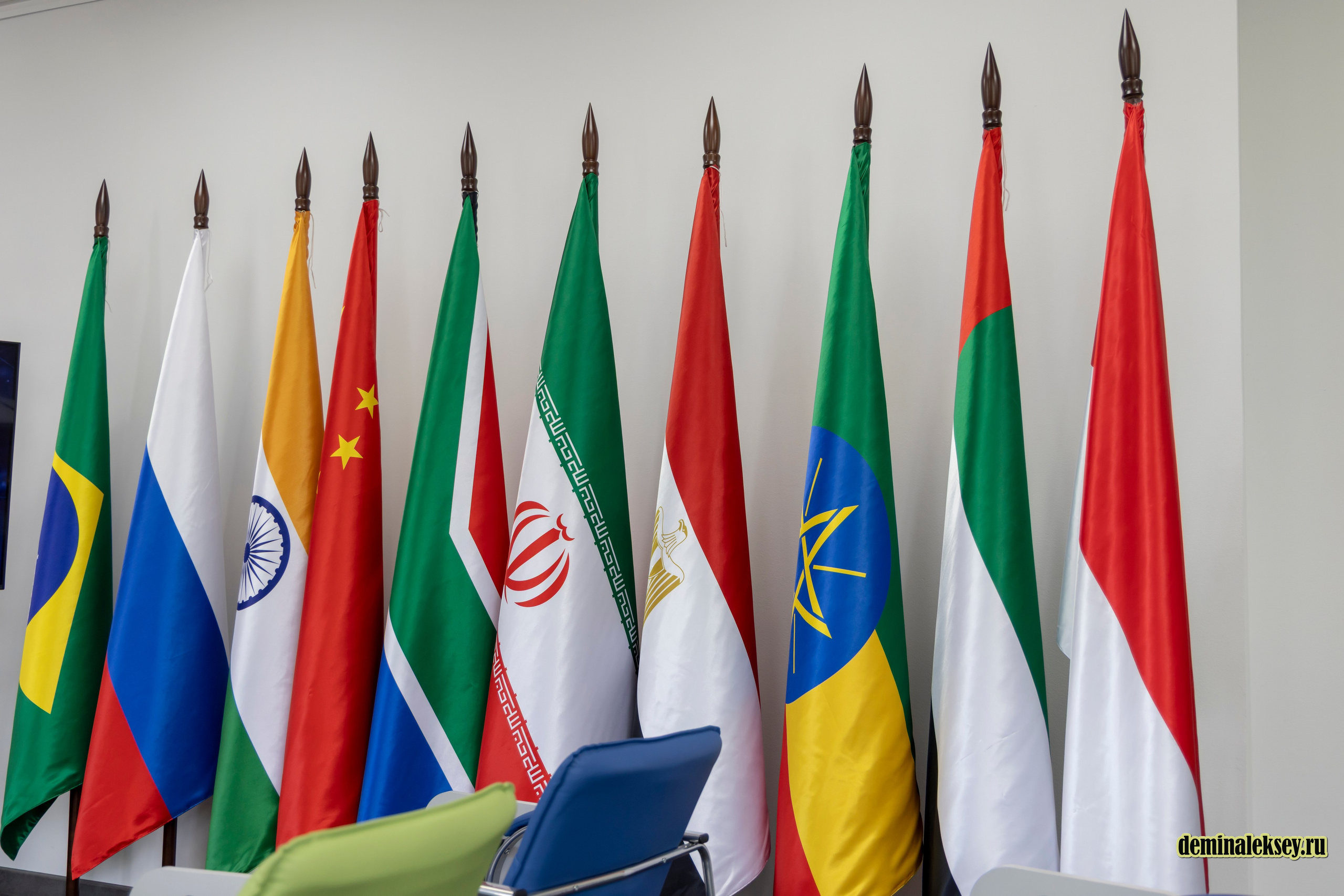 Экспертный круглый стол «День БРИКС» в «Иностранке». Репортажный, семейный и студийный фотограф в Москве Демин Алексей