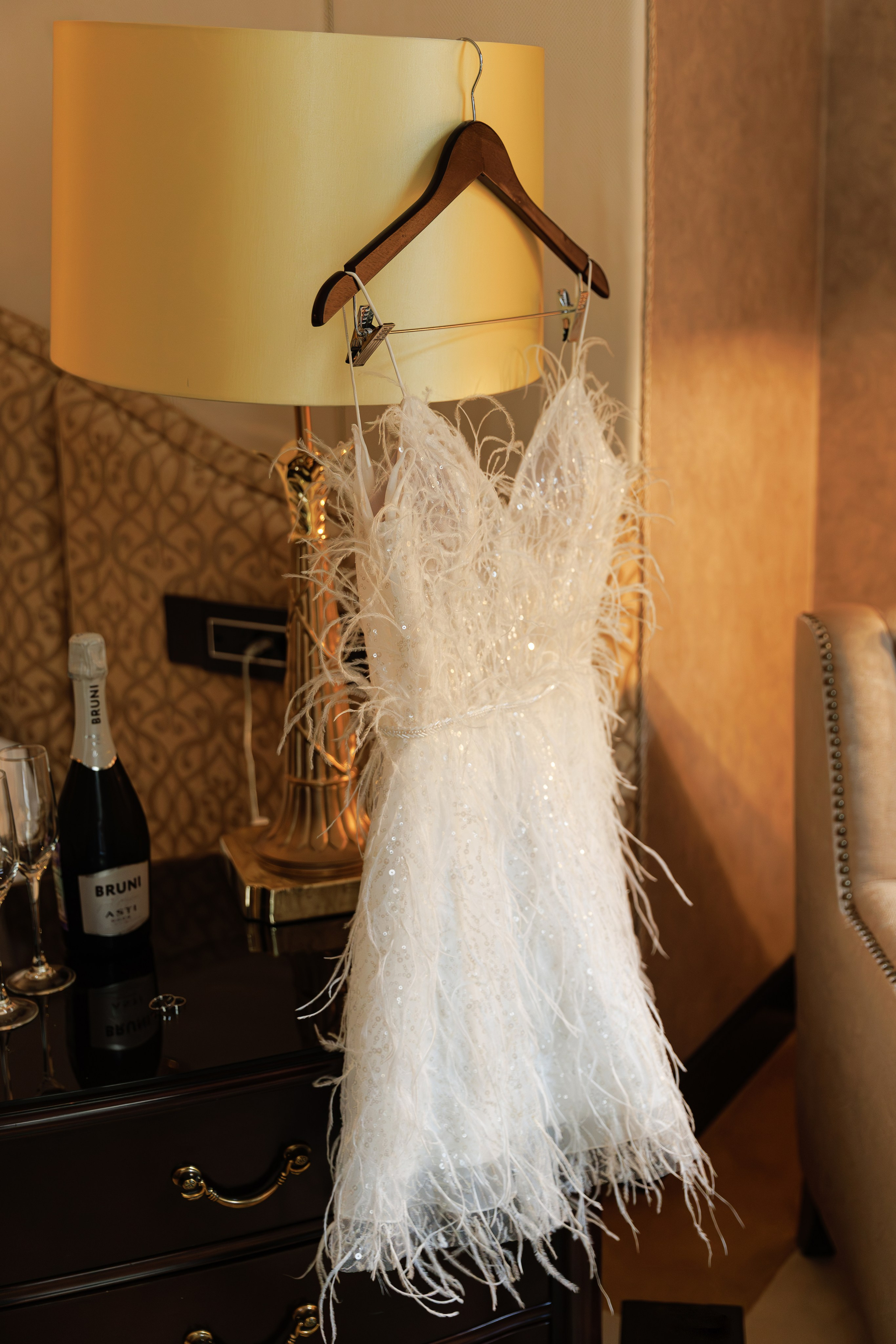 Свадебная фотосессия в отеле St. Regis Никольская. Свадебный фотограф Москва и МО Сергей Киржаев