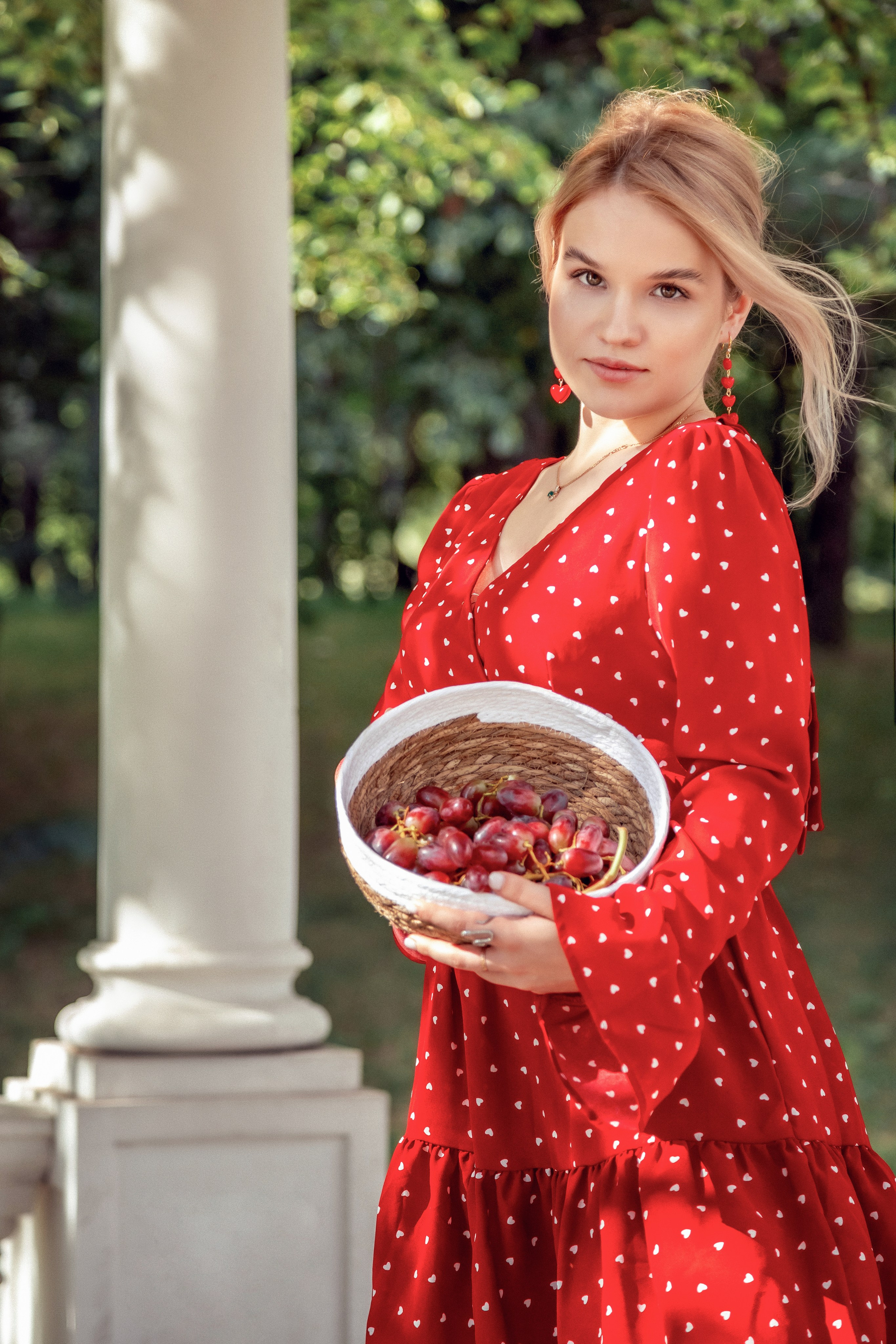 Фотопроект «Девушка с виноградом». Фотограф Алина Лебедь