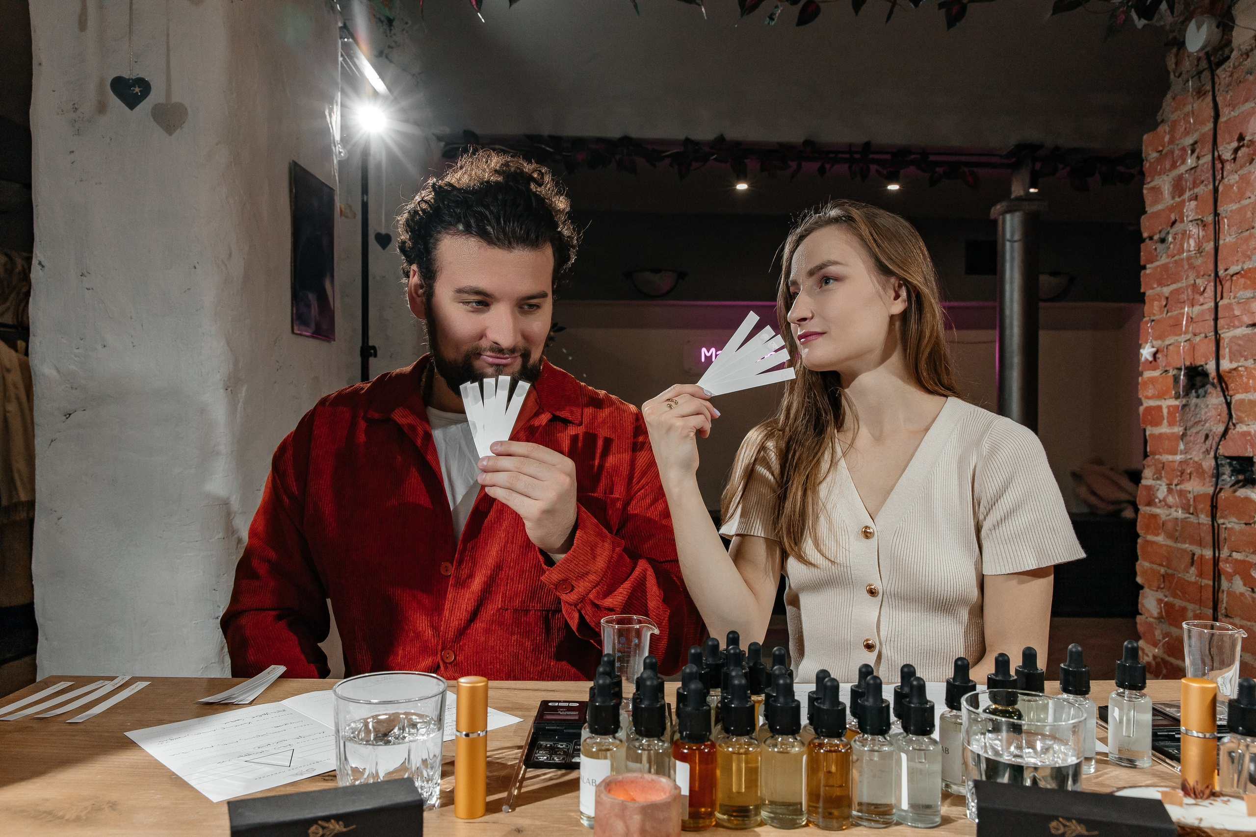 Парфюмерное свидание Султана и Василисы — ароматный роман с AROMALAGE