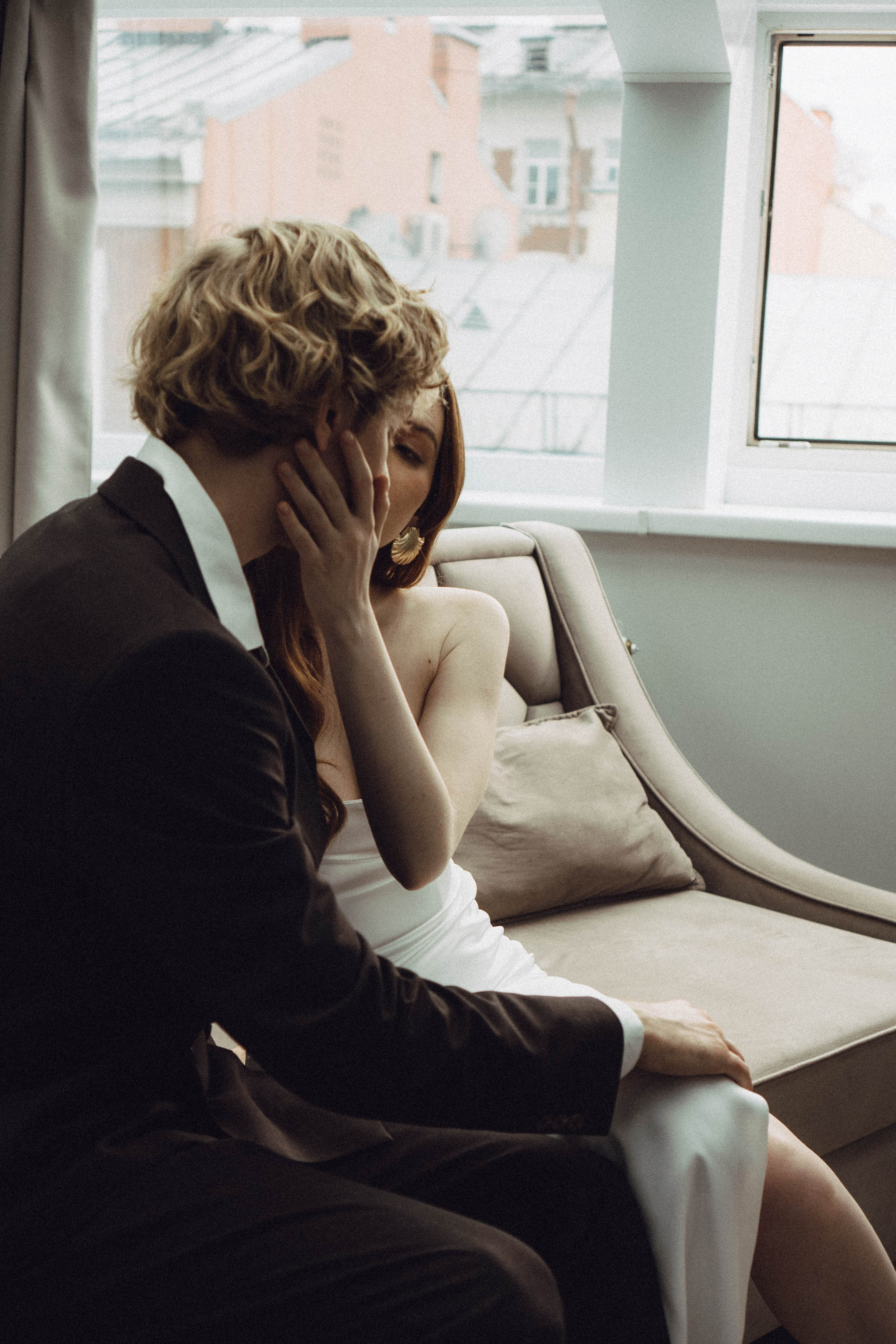 СВАДЕБНАЯ СЬЕМКА В ОТЕЛЕ. СБОРЫ ЖЕНИХА И НЕВЕСТЫ И ТАКЖЕ ТОР И ПОДГОТОВКА К ПРОГУЛКЕ. Профессиональный фотограф, Санкт-Петербург — Виктория Богомолова