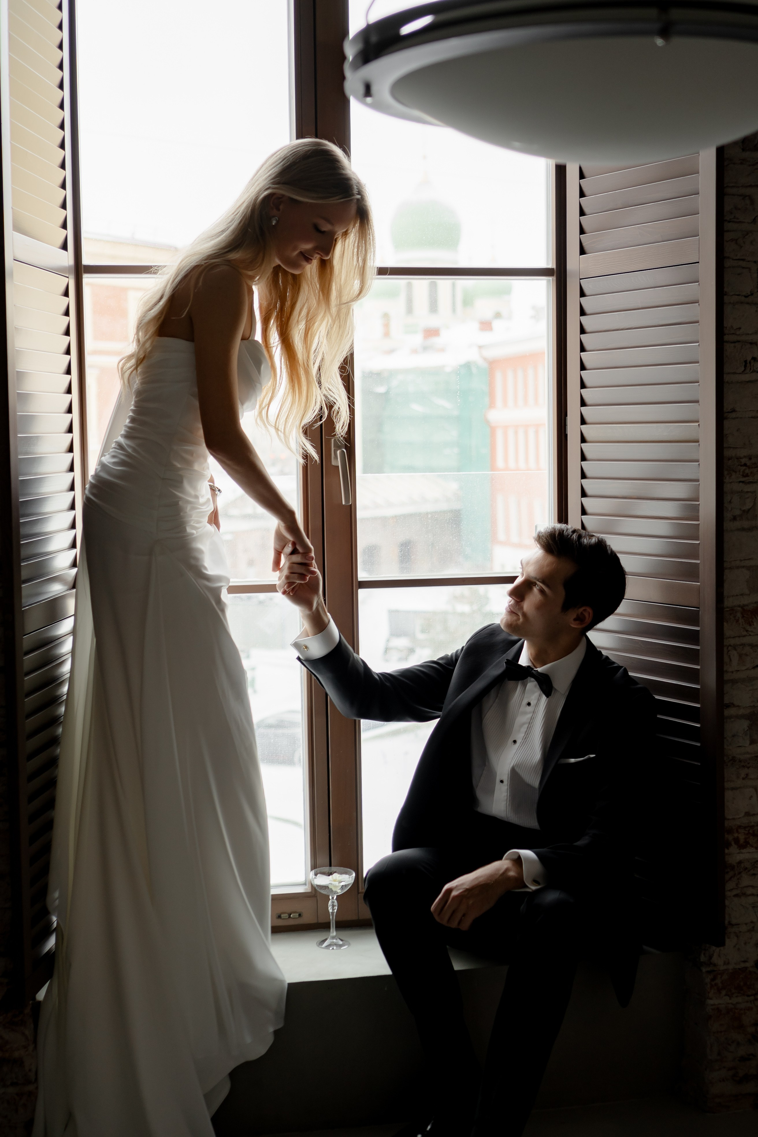 ЭЛЕГАНТНАЯ СВАДБЕНАЯ СЬЕМКА ЖЕНИХА И НЕВЕСТЫ В ДОРОГОМ ОТЕЛЕ САНКТ-ПЕТЕРБУРГА. Профессиональный фотограф, Санкт-Петербург — Виктория Богомолова