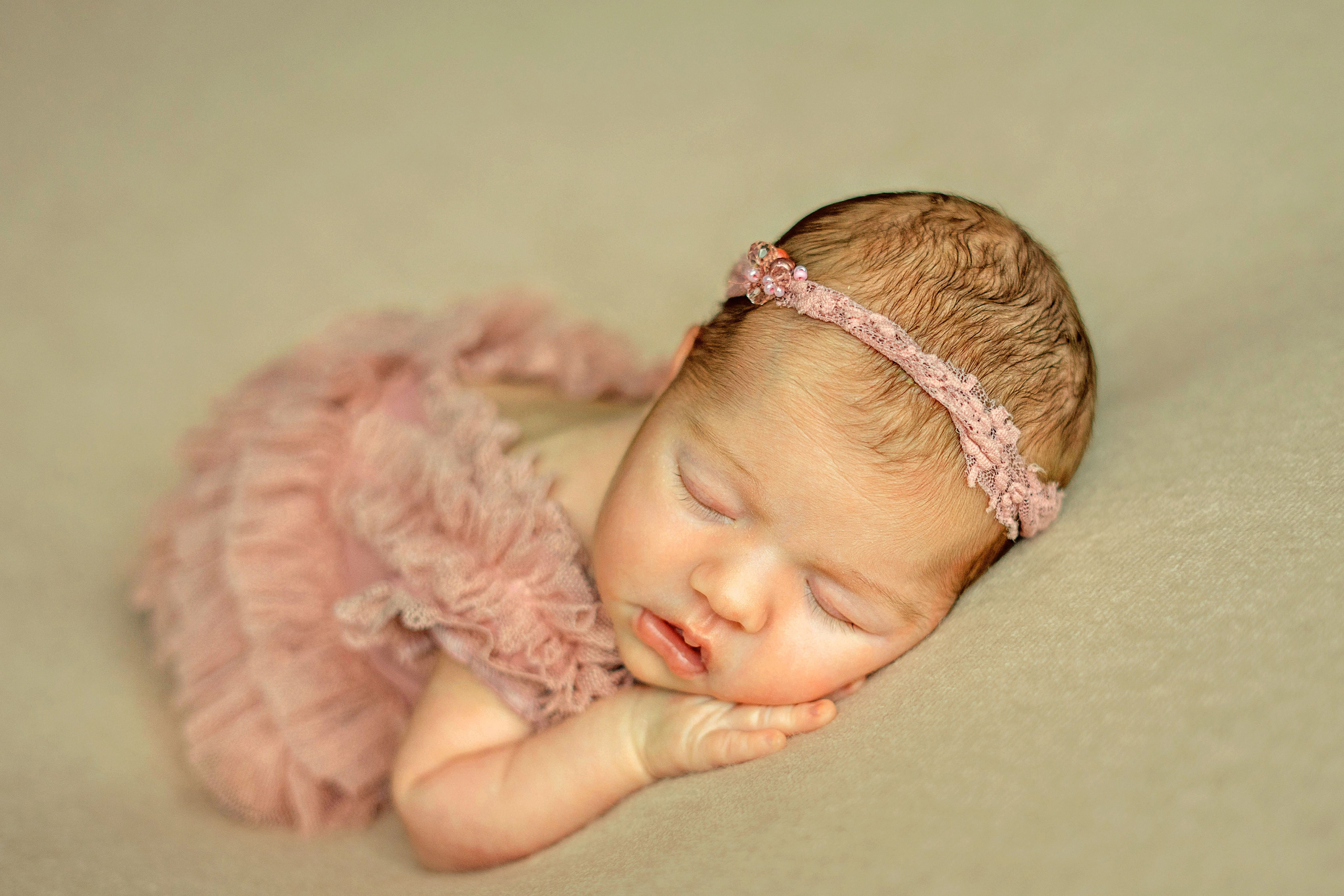 ФОТОГРАФ НОВОРОЖДЕННЫХ В КРАСНОДАРЕ