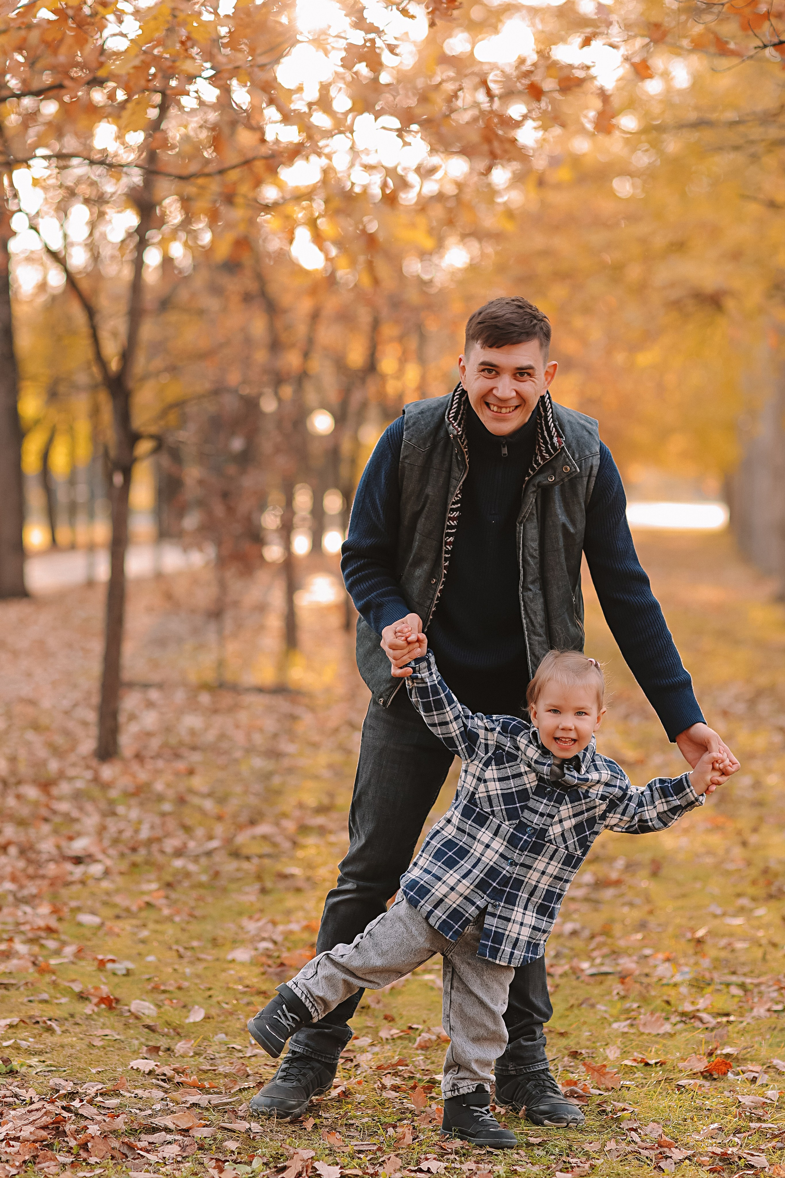 Осень. Семейный фотограф Тюмень, фотограф на роды Салмина Мария