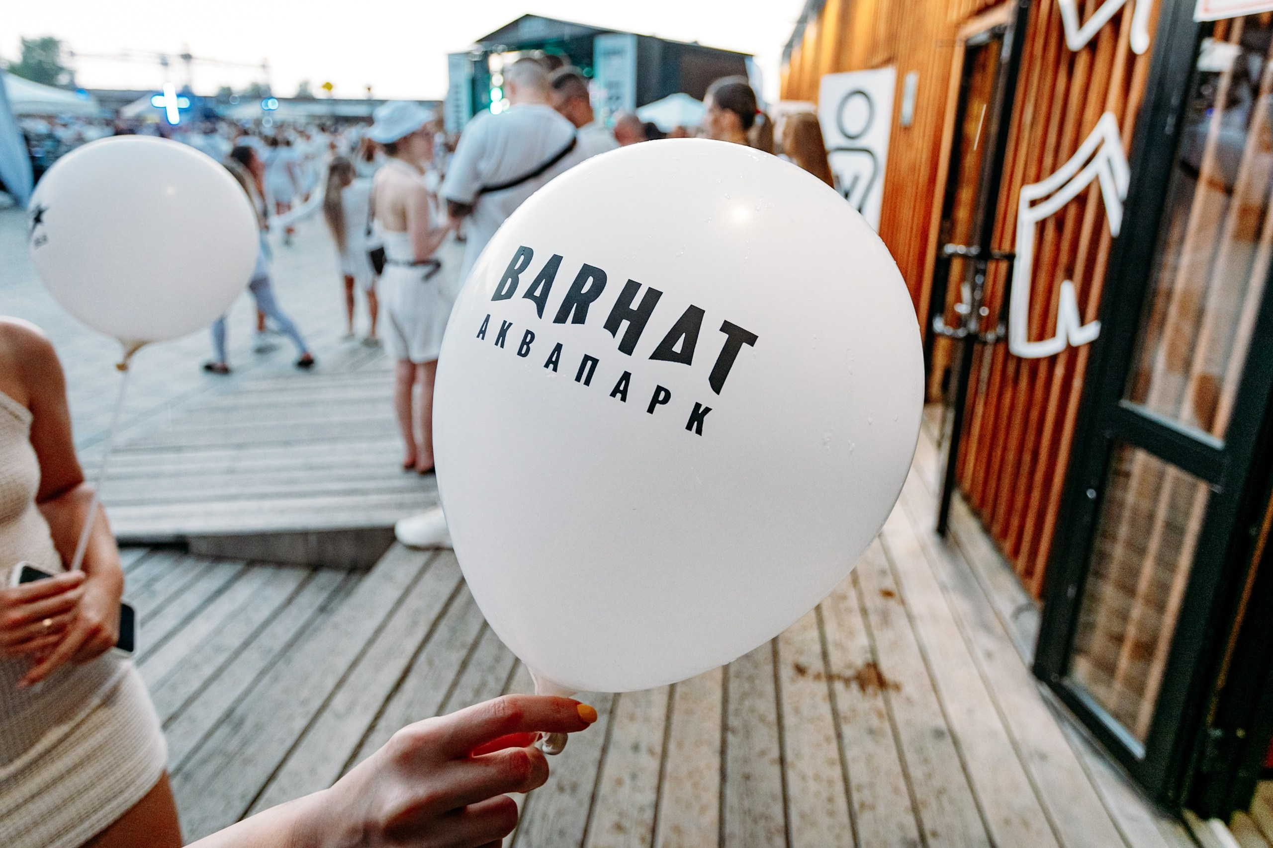White Party @ Бархат парк. Репортажный фотограф Максим Полянский. Москва, Санкт-Петербург, Красноярск