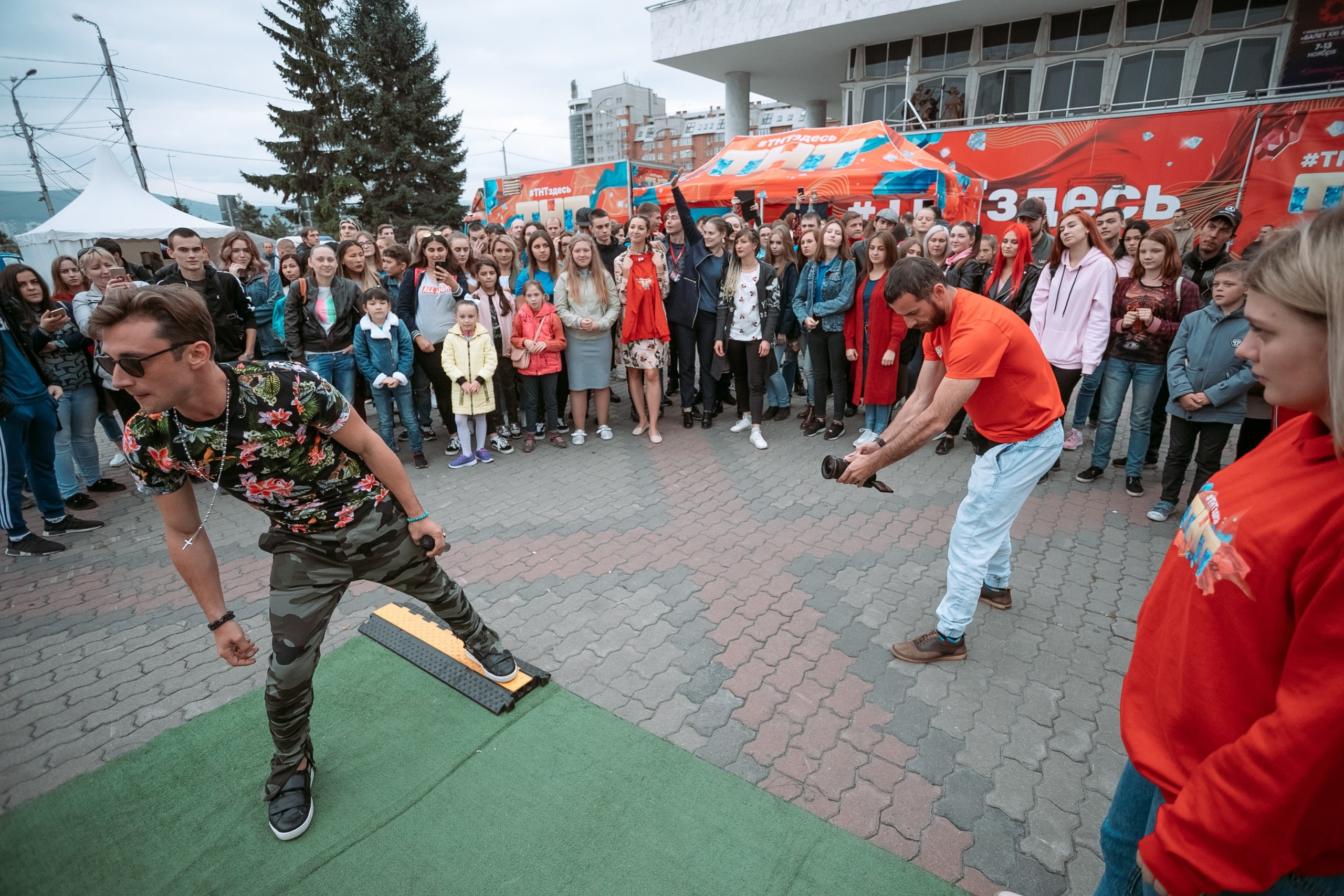 Попади на ТНТ @ Театральная площадь. Репортажный фотограф Максим Полянский. Москва, Санкт-Петербург, Красноярск