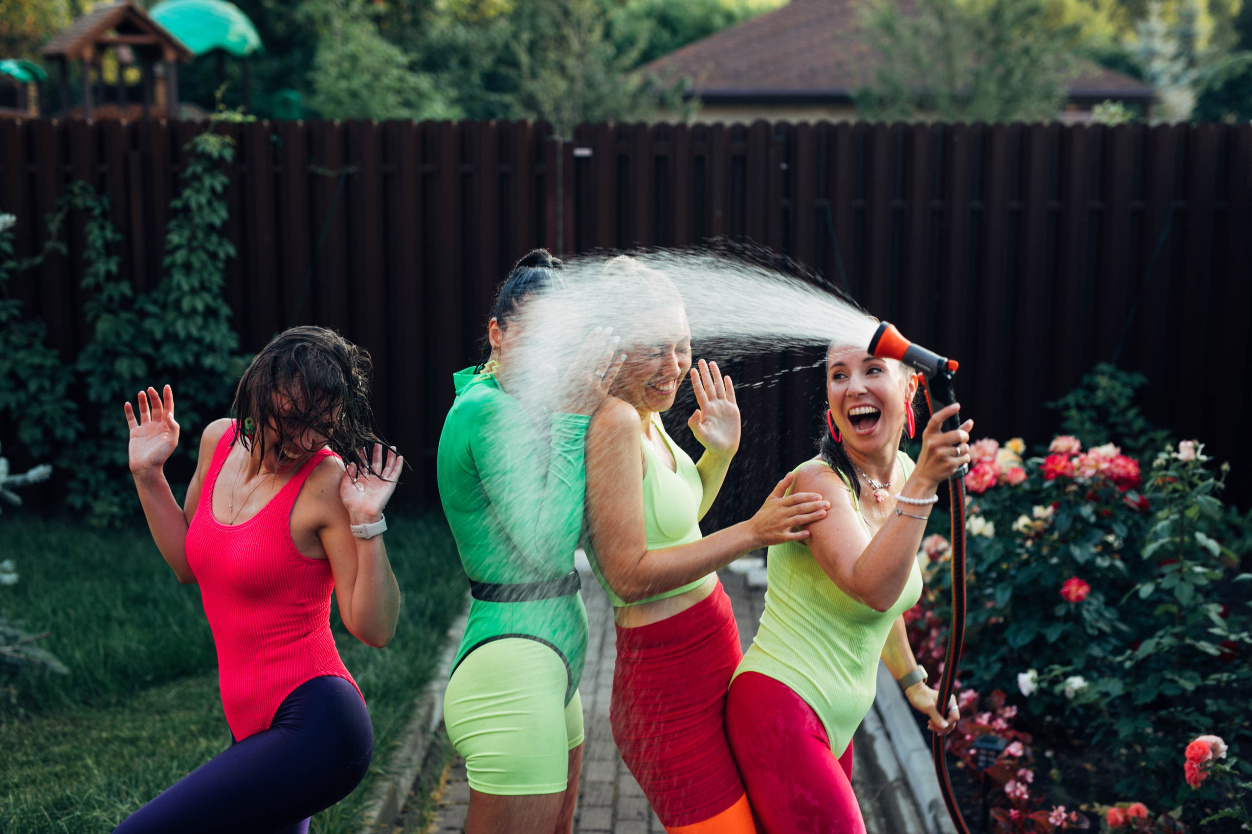 Анонс: GIRLS GIRLS GIRLS. Фотограф Наташа Румянцева