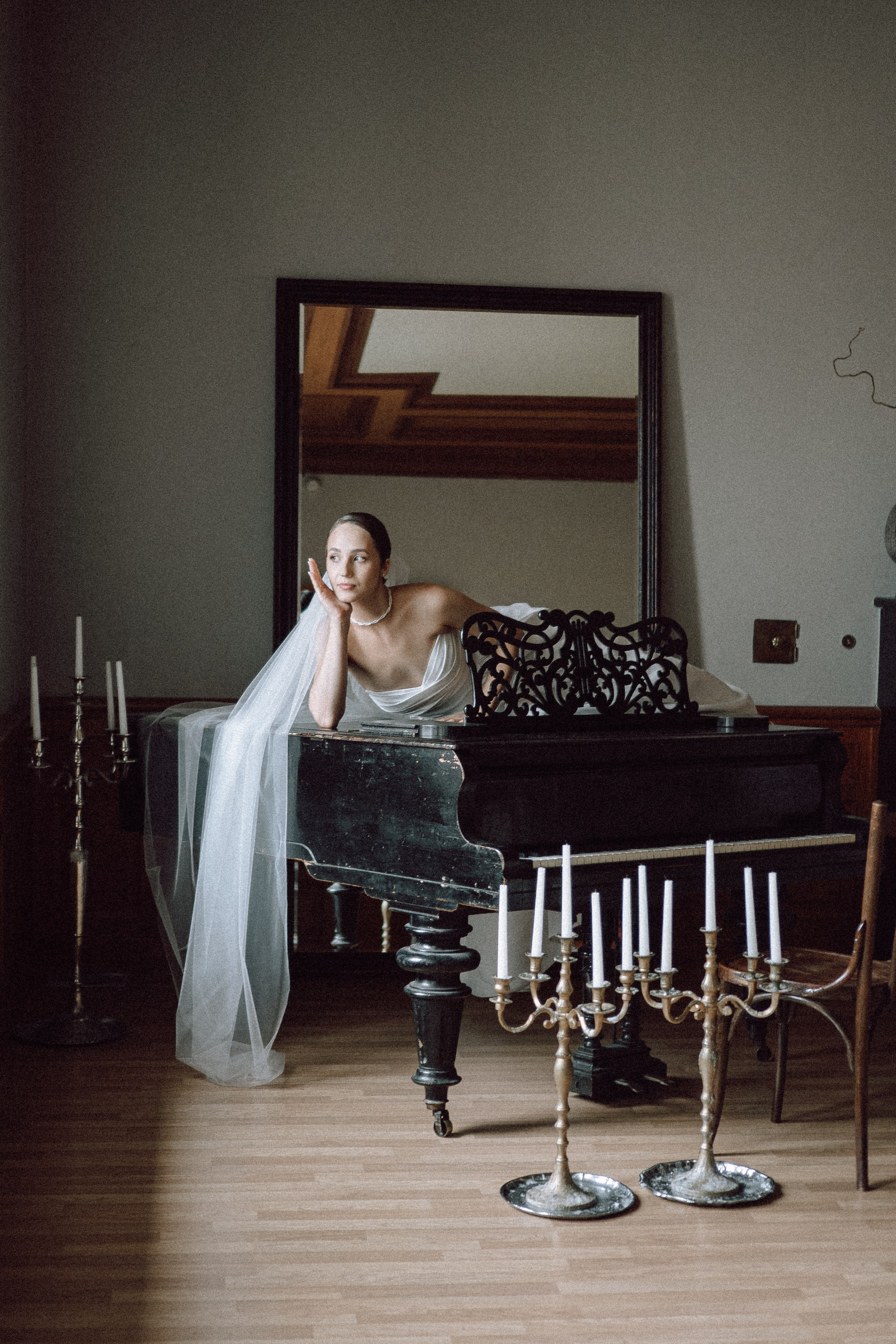 СВАДЕБНАЯ ПРОГУЛКА В САНТК-ПЕТЕРБУРГЕ (ИСАКИЕВСКИЙ СОБОР, ЗИМНЯЯ КАНАВКА, ЭРМИТАЖ И БОЛЬШАЯ МОРСКАЯ УЛИЦА). Профессиональный фотограф, Санкт-Петербург — Виктория Богомолова