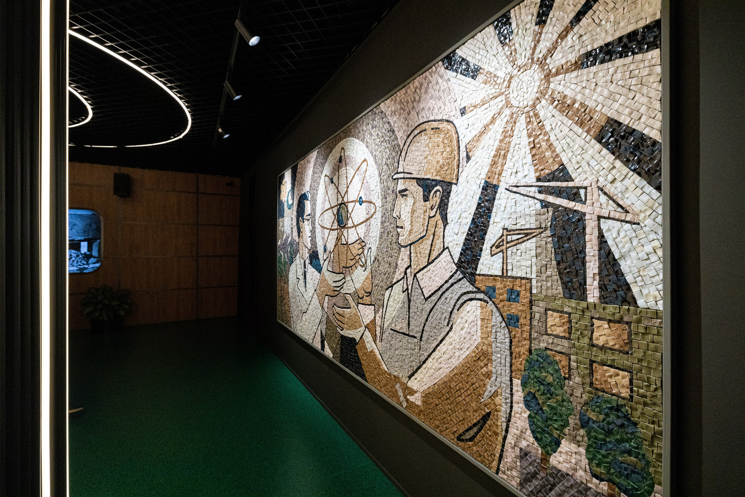 Выставка в павильоне АТОМ. Фотографирую жизнь! Московский фотограф волонтер