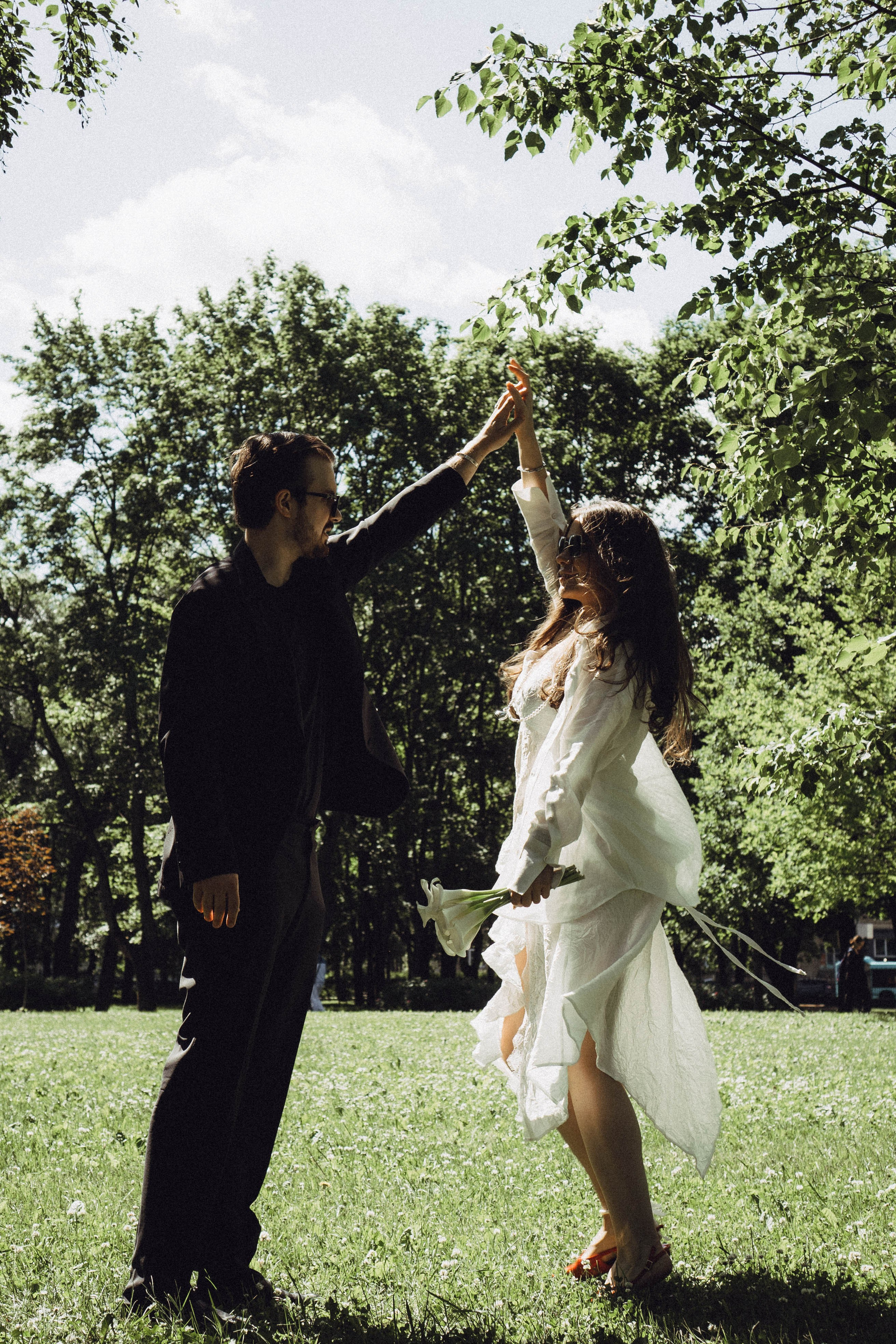 СВАДЕБНАЯ СЬЕМКА В ПАРКЕ ПОБЕДЫ И ПРОГУЛКА ПО МОСКОВСКОМУ ПРОСПЕКТУ. Профессиональный фотограф, Санкт-Петербург — Виктория Богомолова