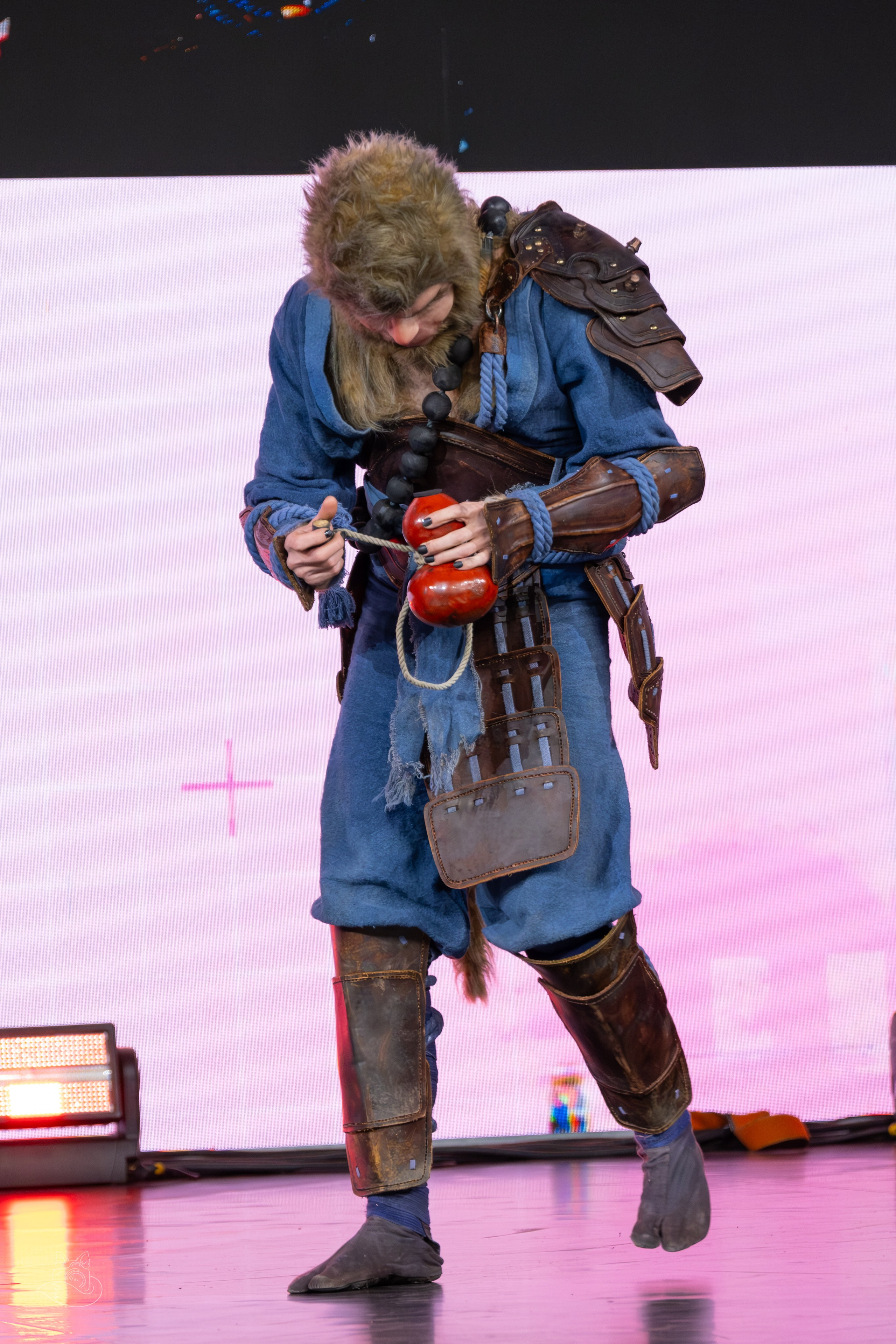 Сцена РЭД ЭКСПО 2024. Косплей фотограф