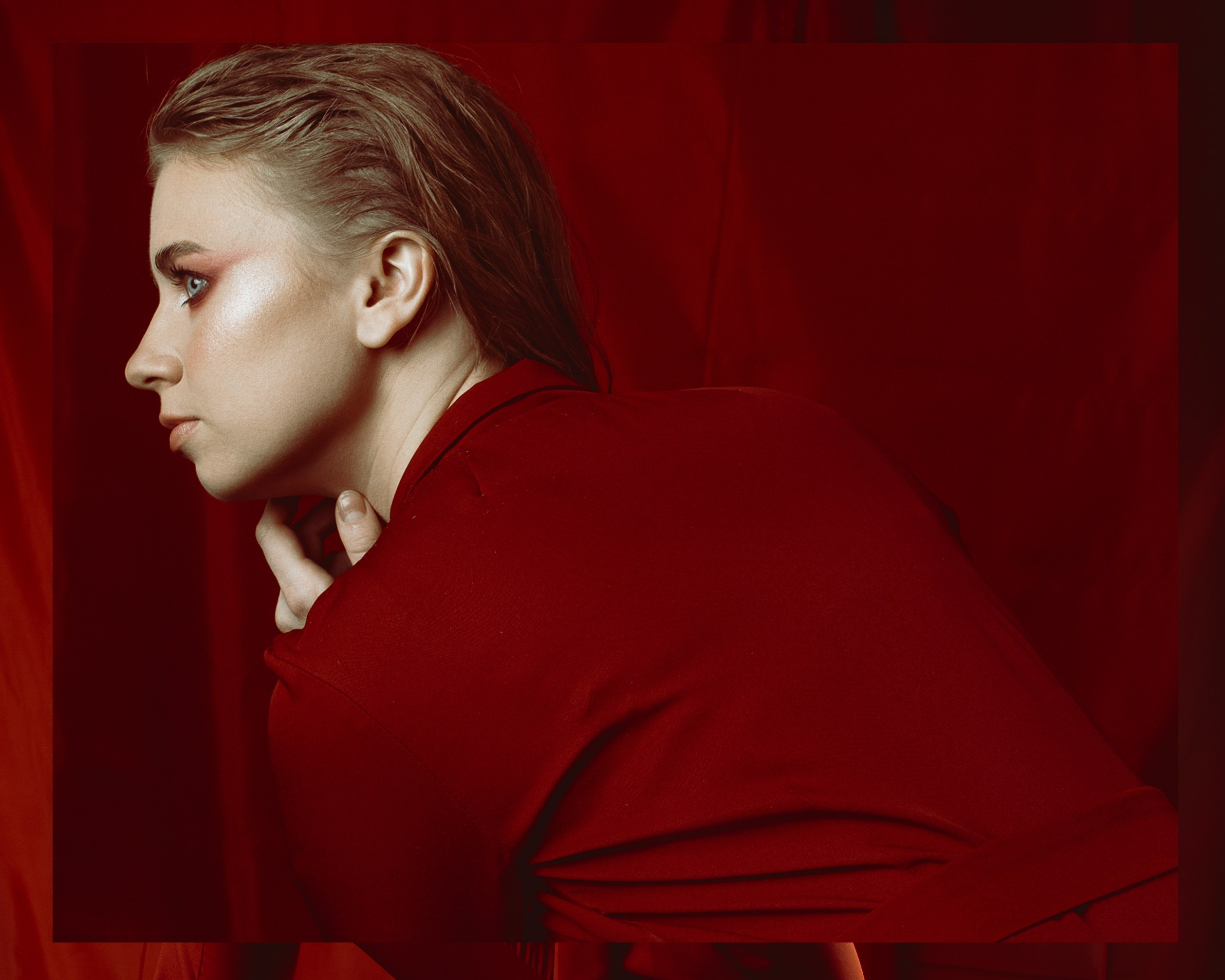 Фотосессия в красном для Дарьи