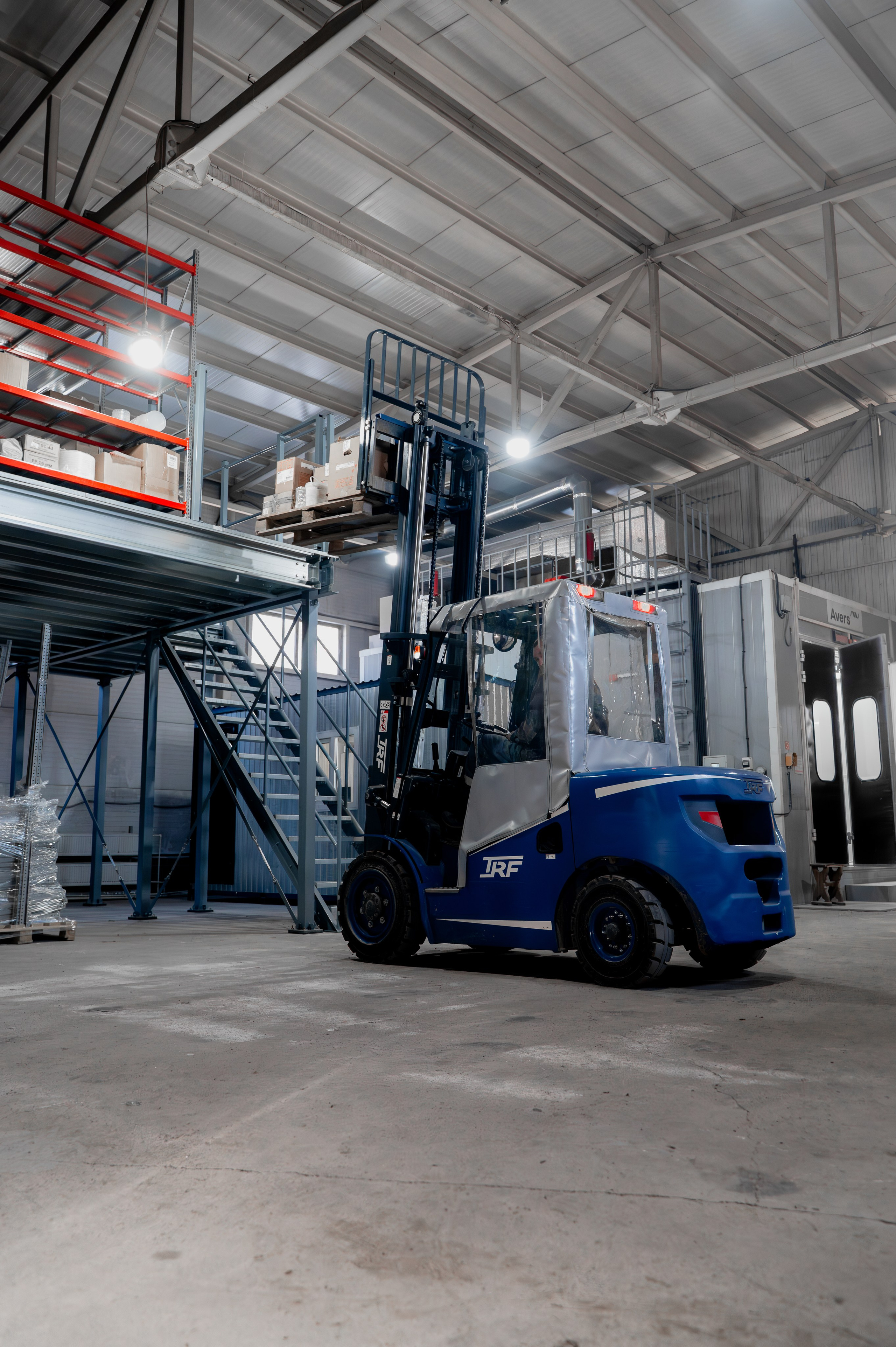 Для производства АВЕРС. Фотограф/видеограф Богдан Голованов