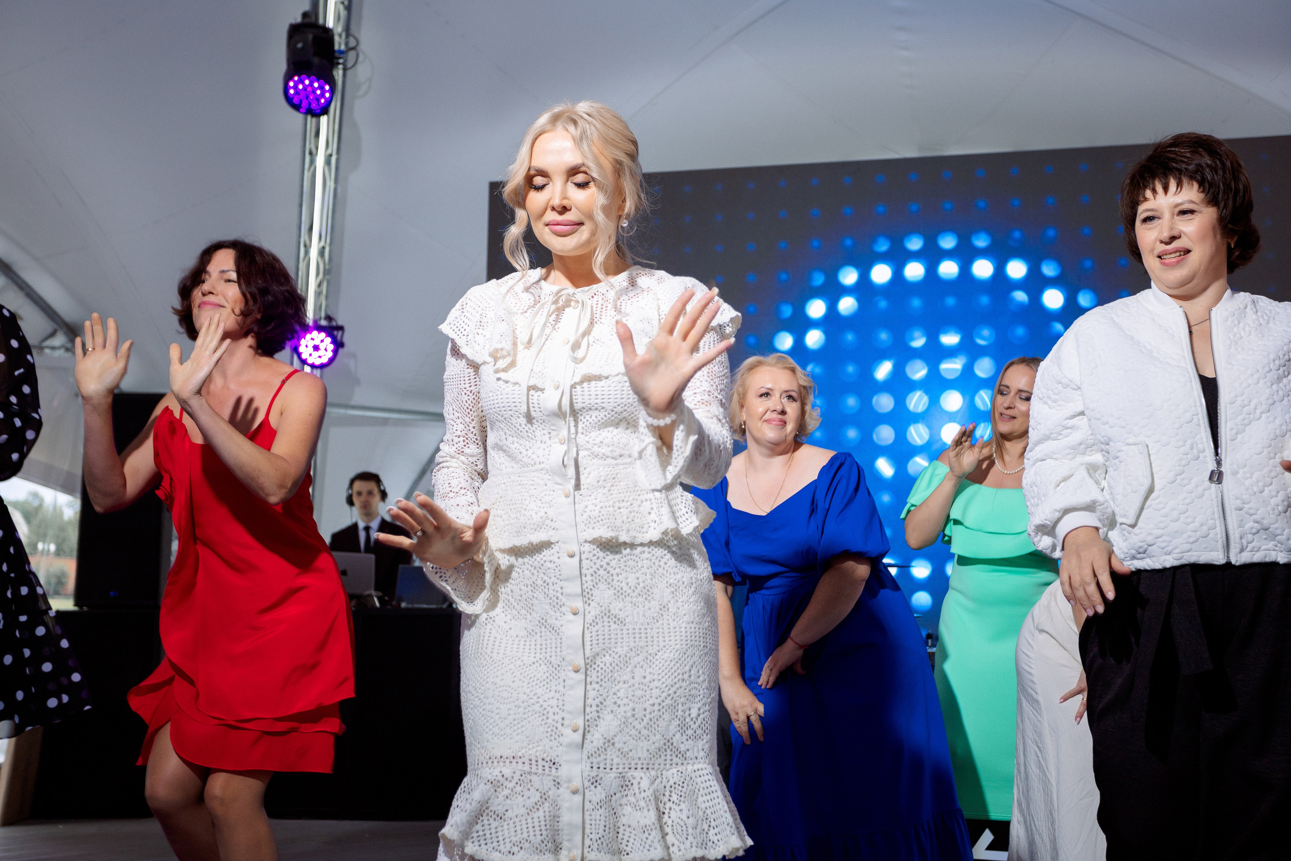 ВЫПУСКНОЙ: Волки-Липки. Все фото. Профессиональный фотограф в Ижевске Леша Петров