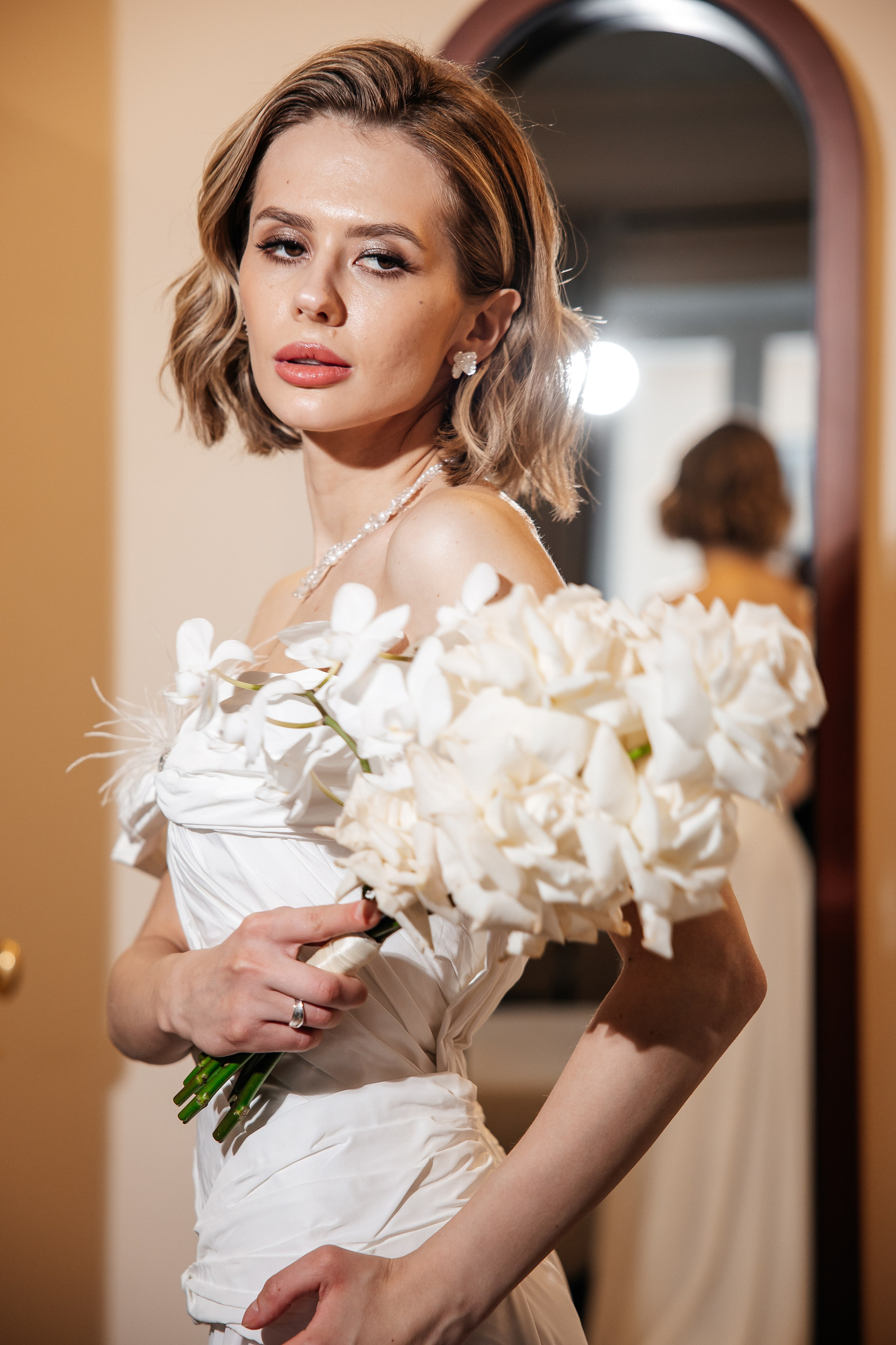 Утро жениха и невесты в отеле. Свадебный и семейный фотограф в Москве Красинская Мария