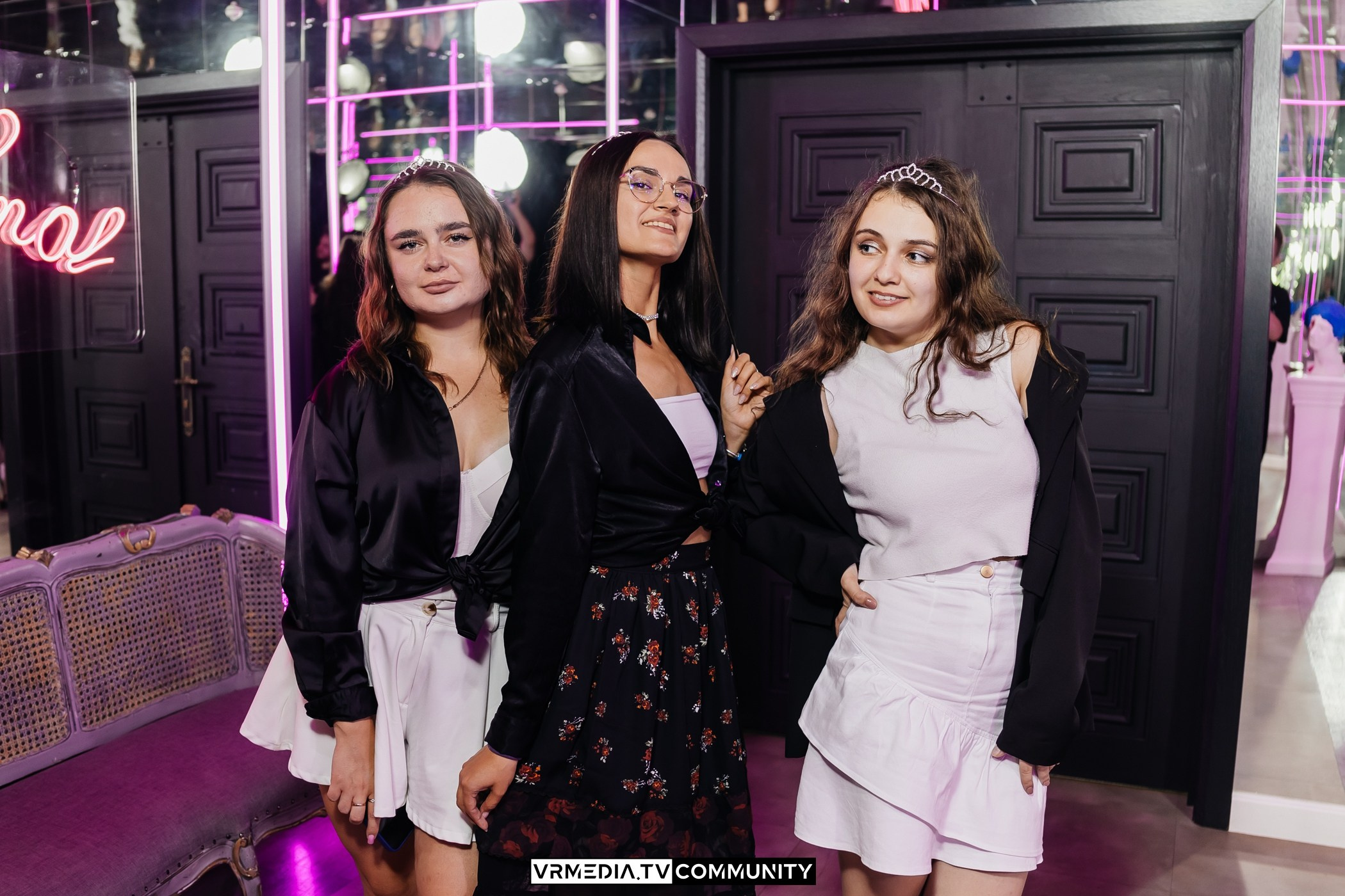 Выходные в караоке-баре «Volna»