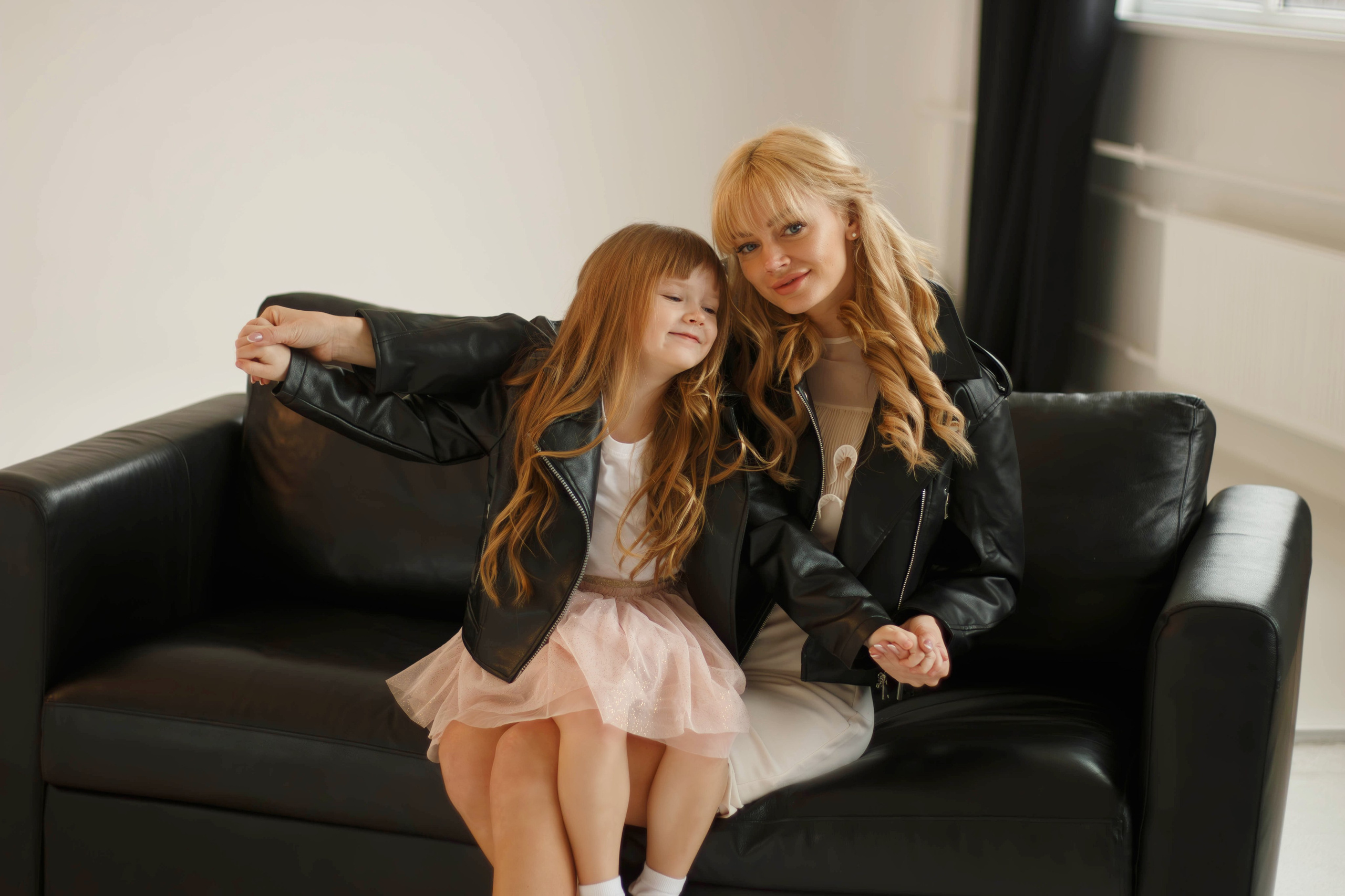 EVIJA&MILANA. Бережно сохраняю ваши чувства и истории на своих фотографиях