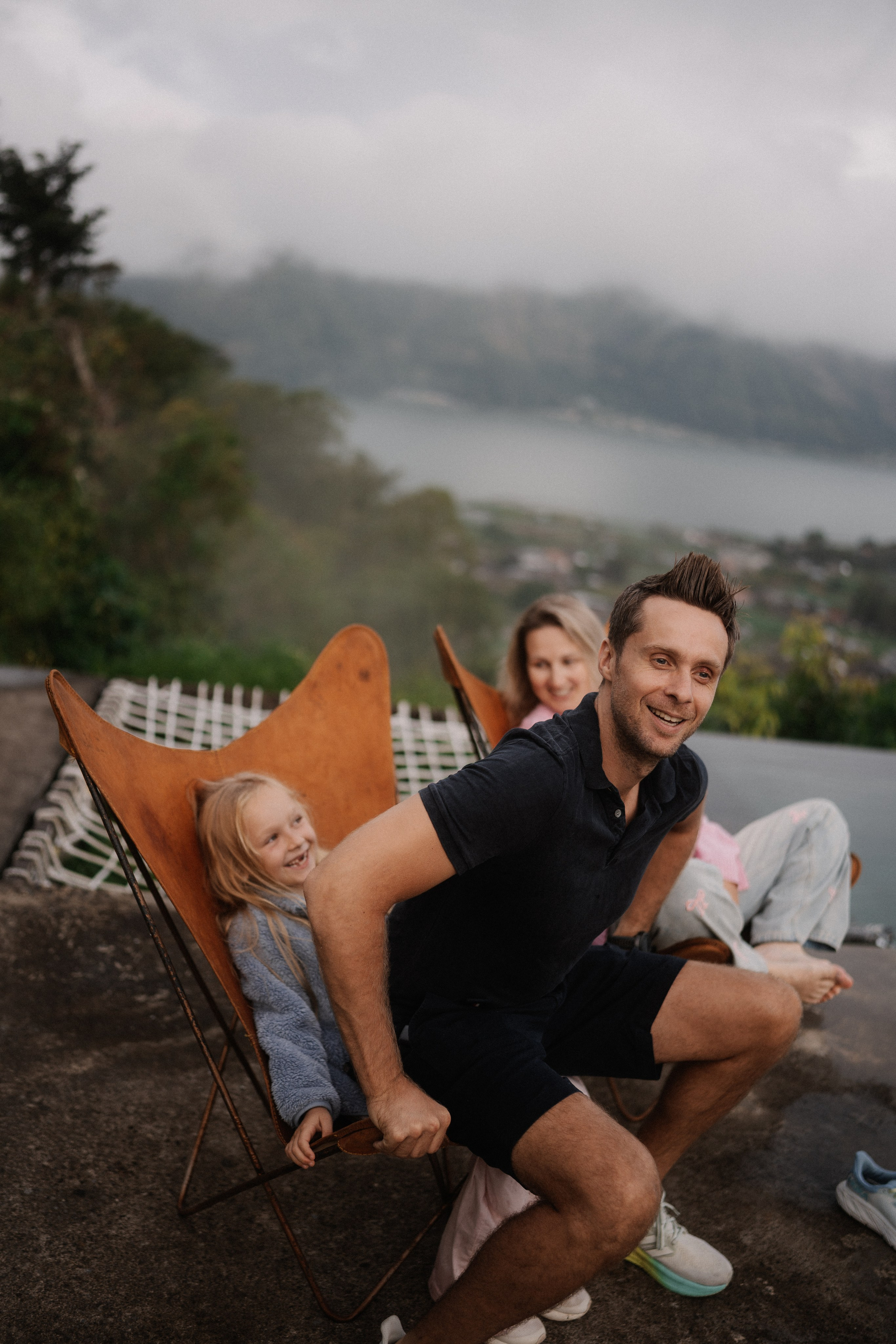 Alex, Mila & Varya. Olga Antipova — photographer