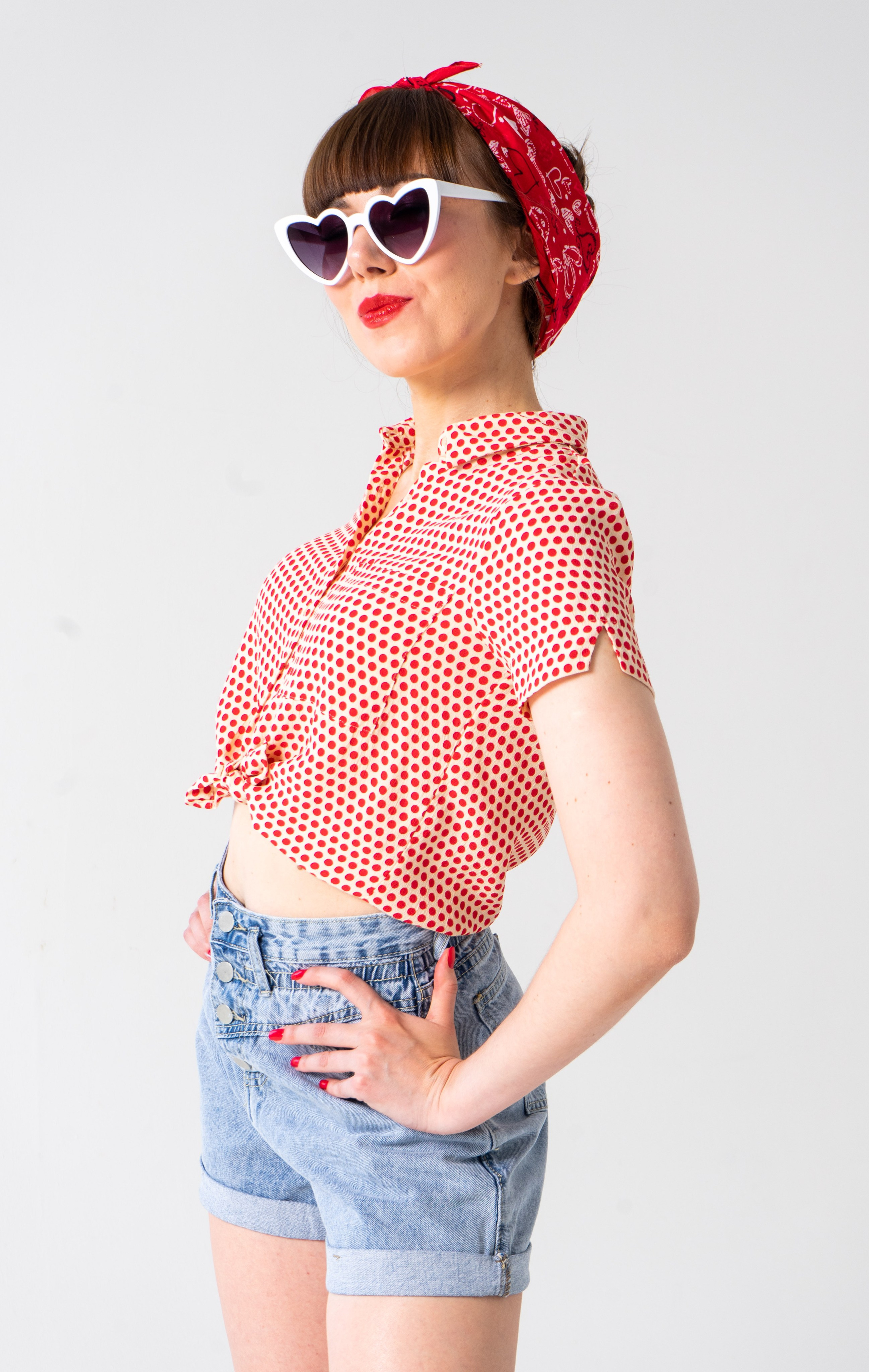 Фотосессия на циклорамме. Фотограф Екатеринбург Кокшарова Александра