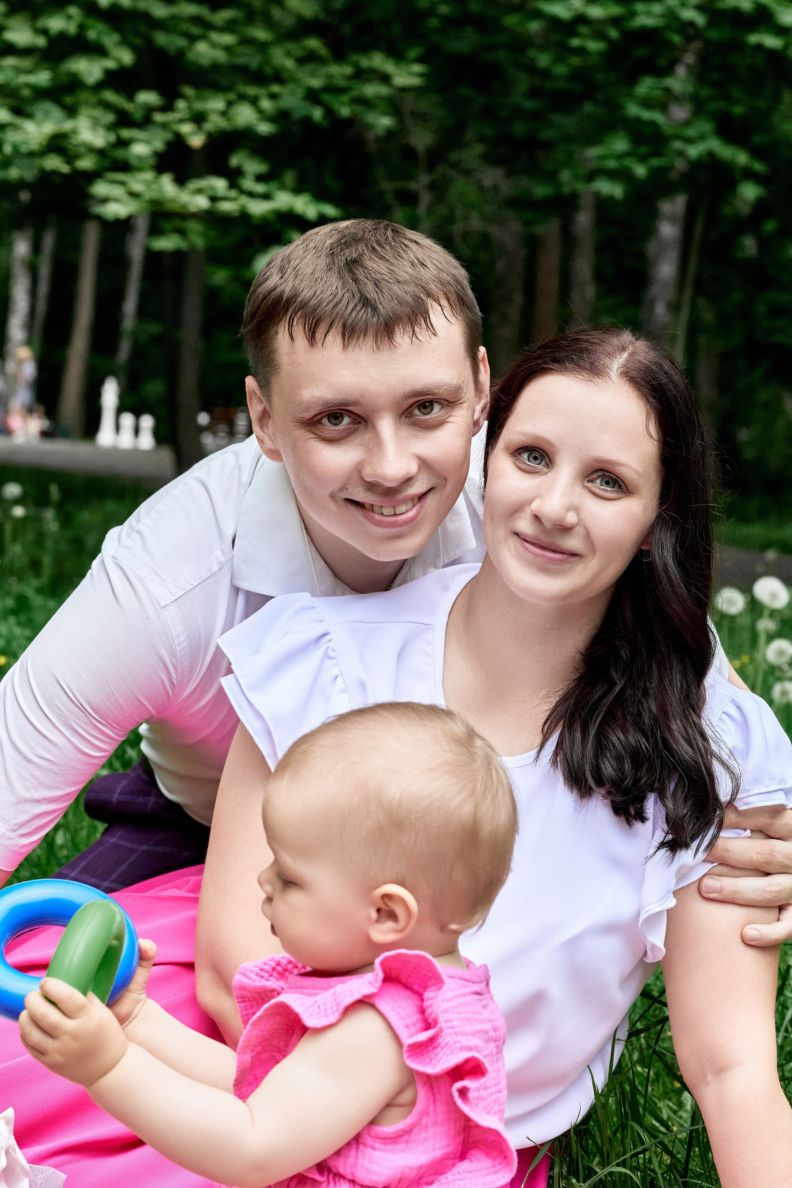 Годовасие — фотосессия в парке большой семьей