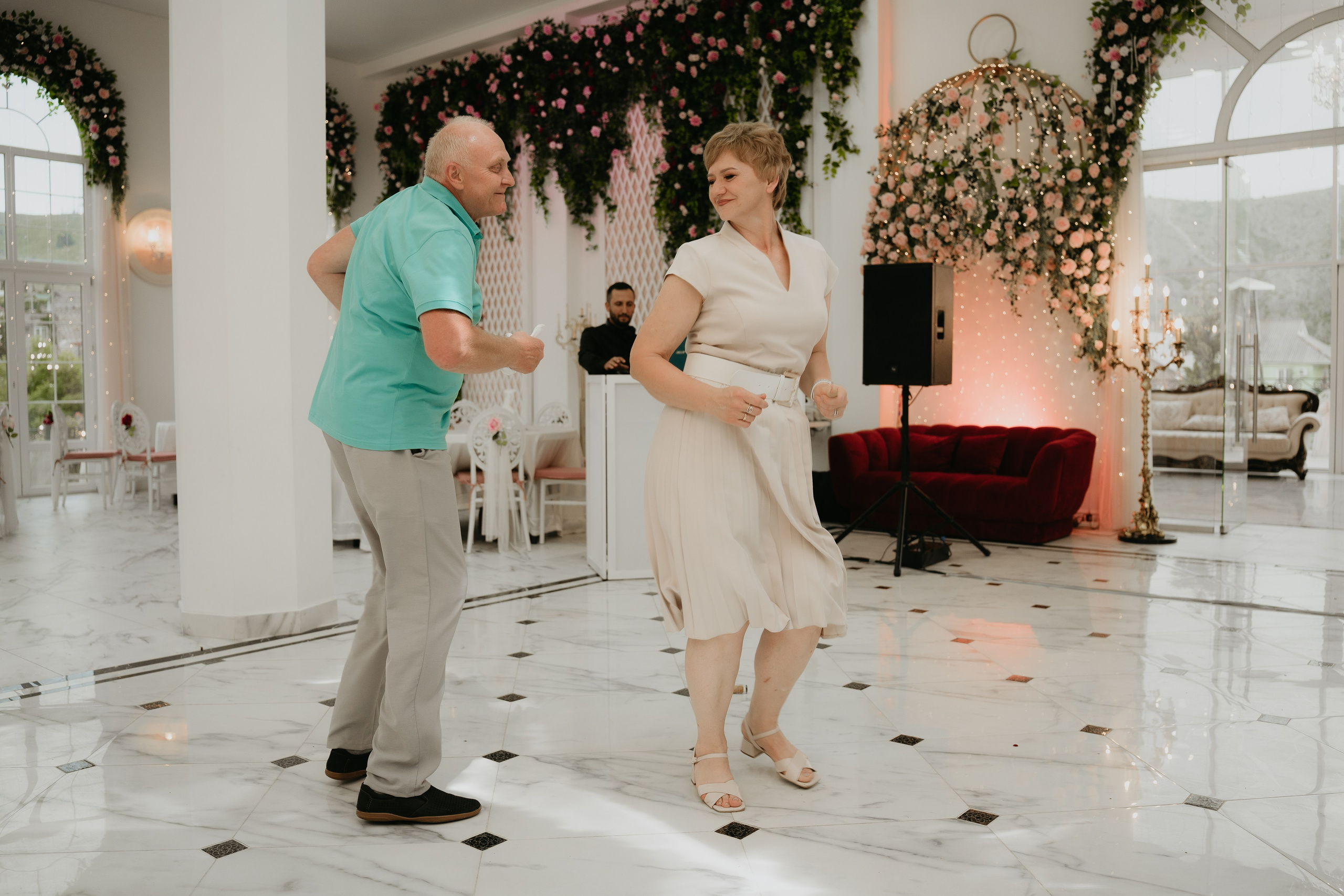 Свадебные фотосессии. Роспись в ЗАГСе. Выездная регистрация. Студийный и свадебный фотограф и видеограф в Севастополе — Юлия Макаренко